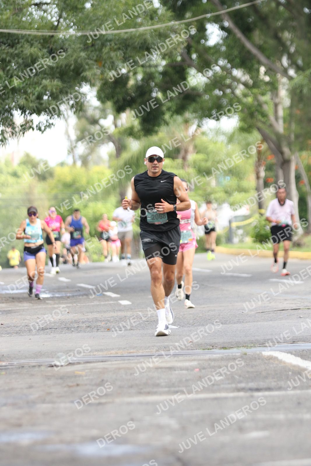 Foto de ADIDAS SPLITS GUADALAJARA 15K / 30K en Av. San Ignacio esquina Av. Ignacio L. Vallarta, Zapopan a las 09:04 · dorsal 2068