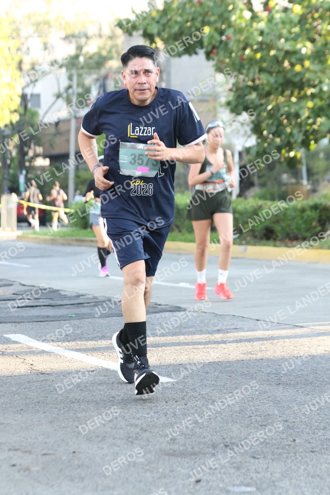 Foto de ADIDAS SPLITS GUADALAJARA 15K / 30K en Av. San Ignacio esquina Av. Ignacio L. Vallarta, Zapopan a las 07:52 · dorsal 3573