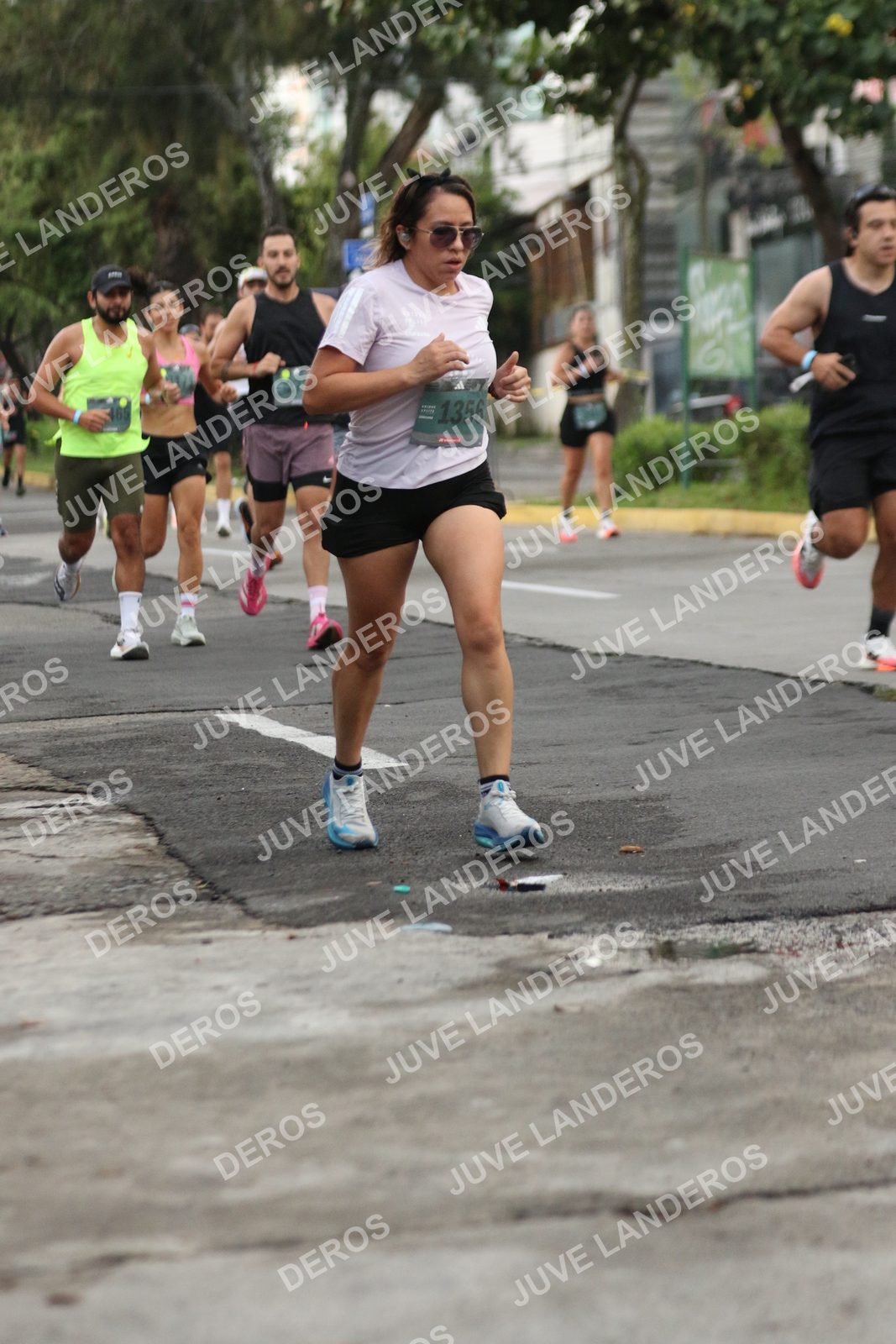 Foto de ADIDAS SPLITS GUADALAJARA 15K / 30K en Av. San Ignacio esquina Av. Ignacio L. Vallarta, Zapopan a las 06:54 · dorsal 1356