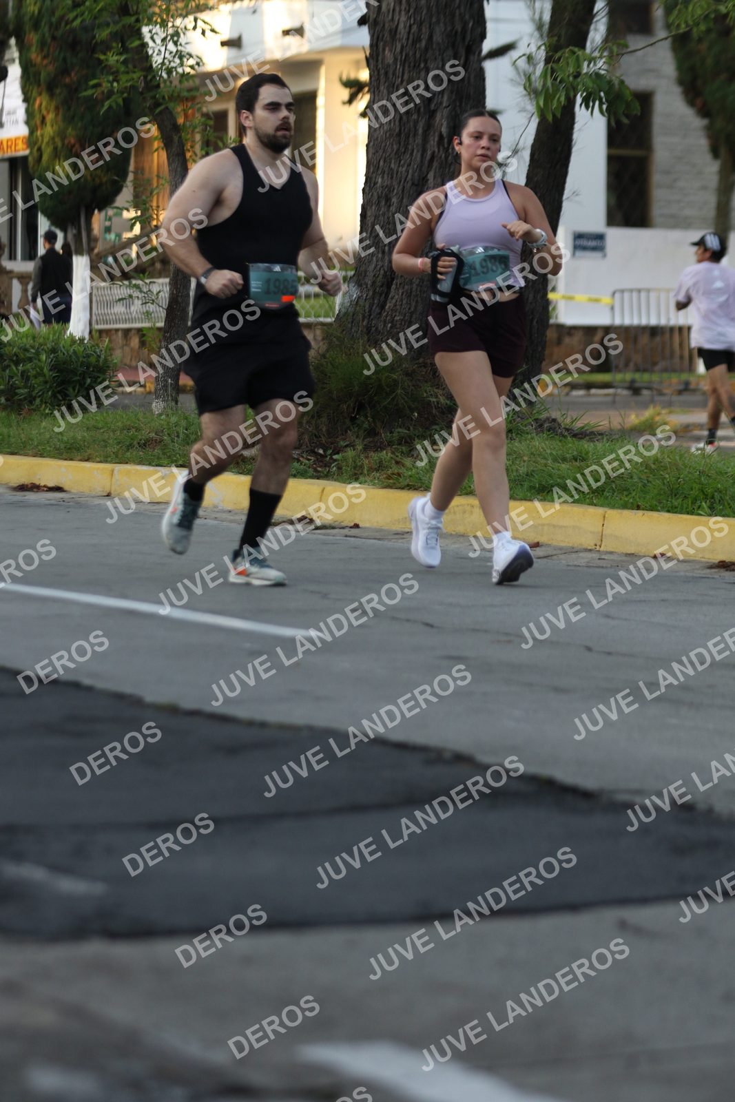 Foto de ADIDAS SPLITS GUADALAJARA 15K / 30K en Av. San Ignacio esquina Av. Ignacio L. Vallarta, Zapopan a las 07:13 · dorsal 1985