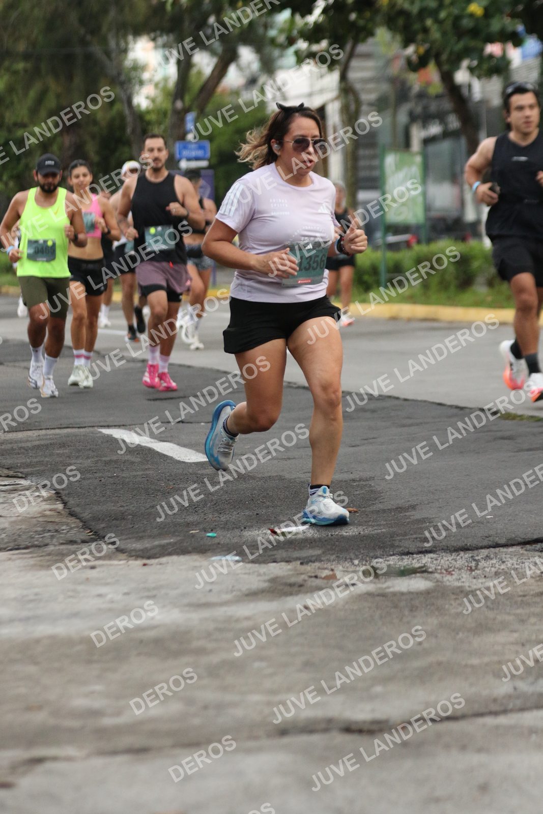 Foto de ADIDAS SPLITS GUADALAJARA 15K / 30K en Av. San Ignacio esquina Av. Ignacio L. Vallarta, Zapopan a las 06:54 · dorsal 1356