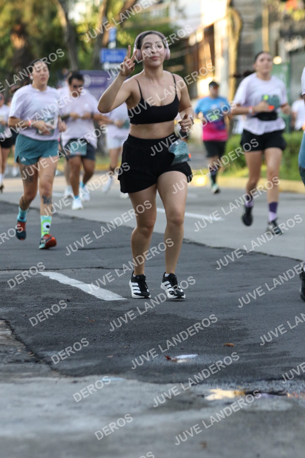 Foto de ADIDAS SPLITS GUADALAJARA 15K / 30K en Av. San Ignacio esquina Av. Ignacio L. Vallarta, Zapopan a las 07:19