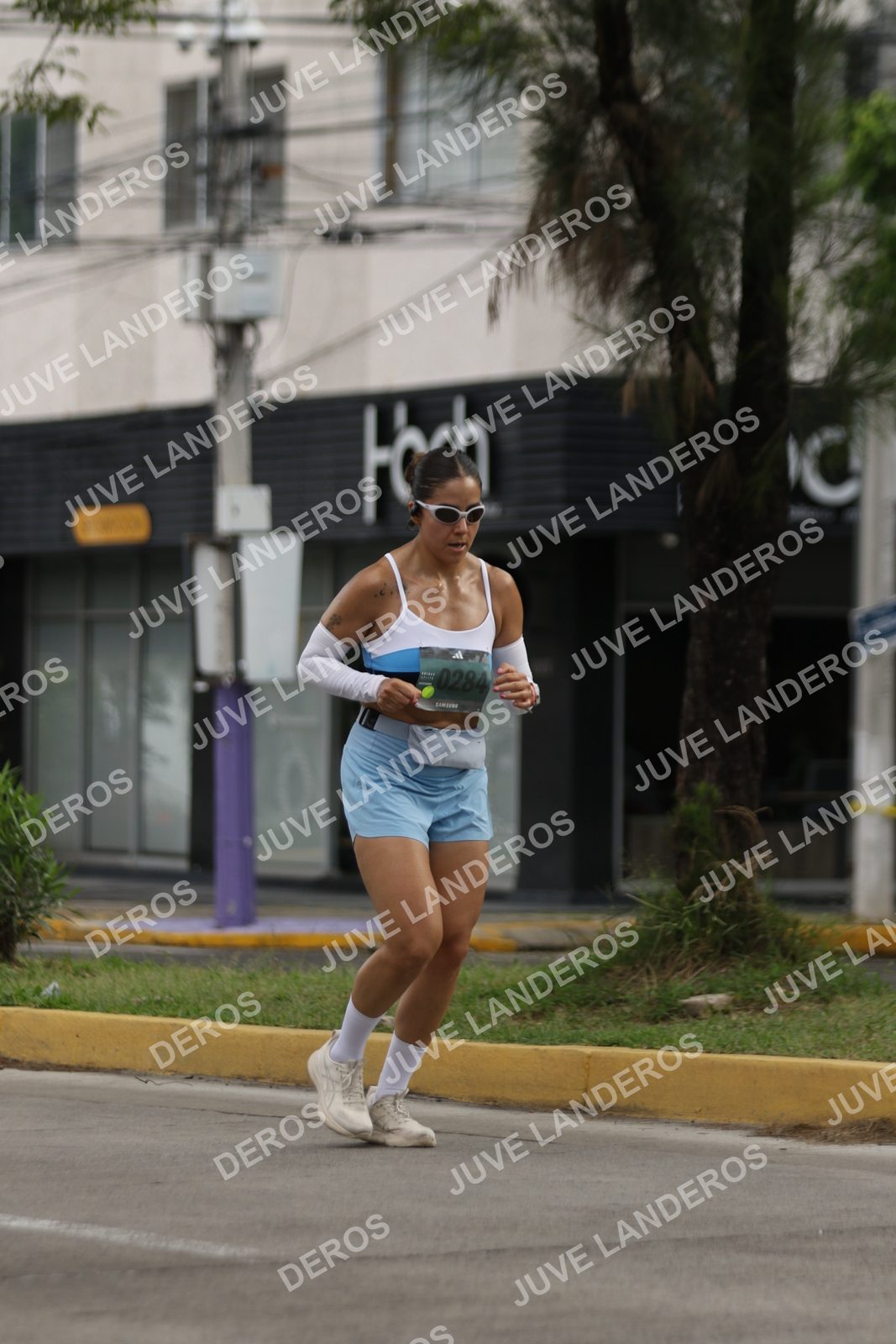 Foto de ADIDAS SPLITS GUADALAJARA 15K / 30K en Av. San Ignacio esquina Av. Ignacio L. Vallarta, Zapopan a las 09:09 · dorsal 284
