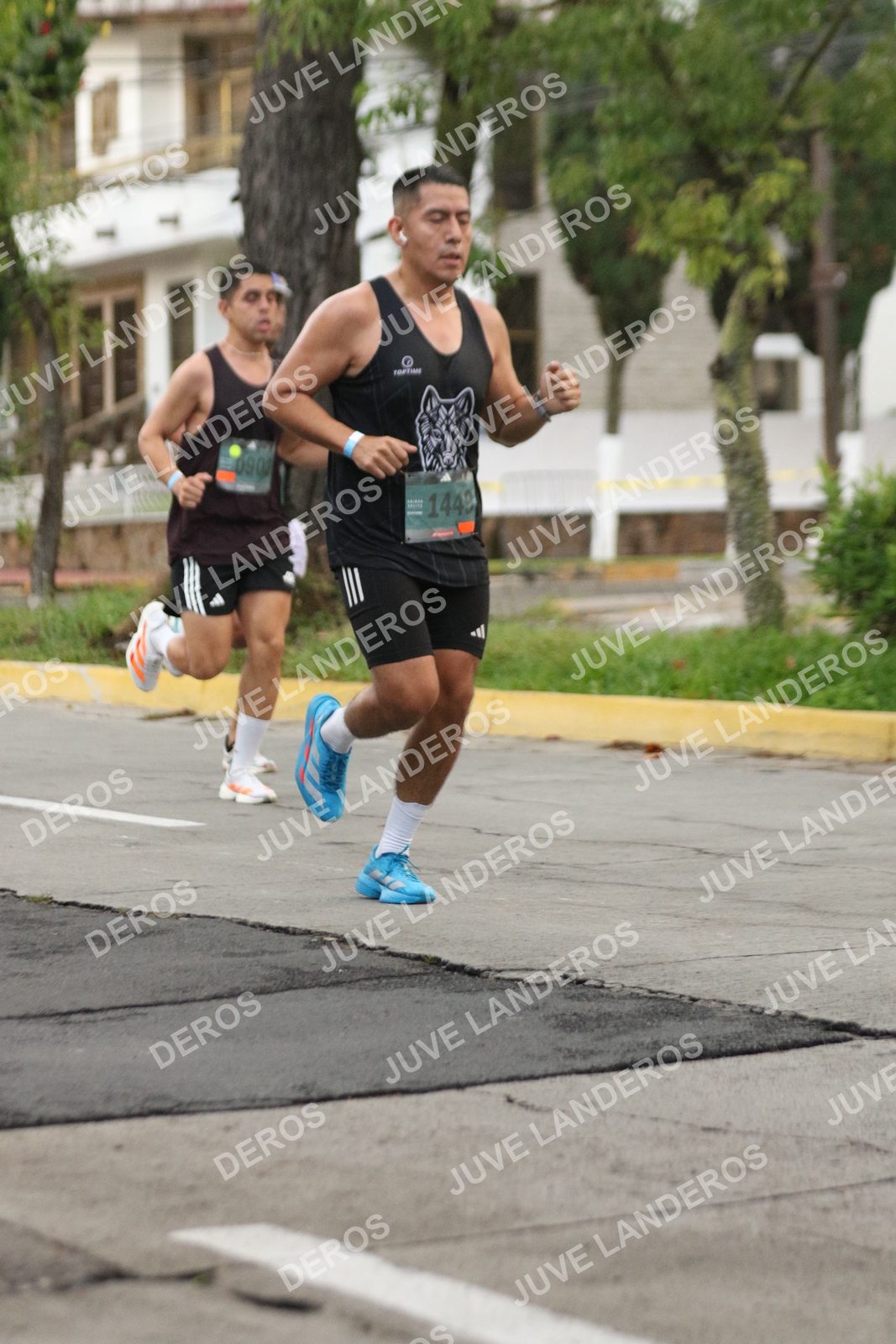 Foto de ADIDAS SPLITS GUADALAJARA 15K / 30K en Av. San Ignacio esquina Av. Ignacio L. Vallarta, Zapopan a las 06:51 · dorsal 1449