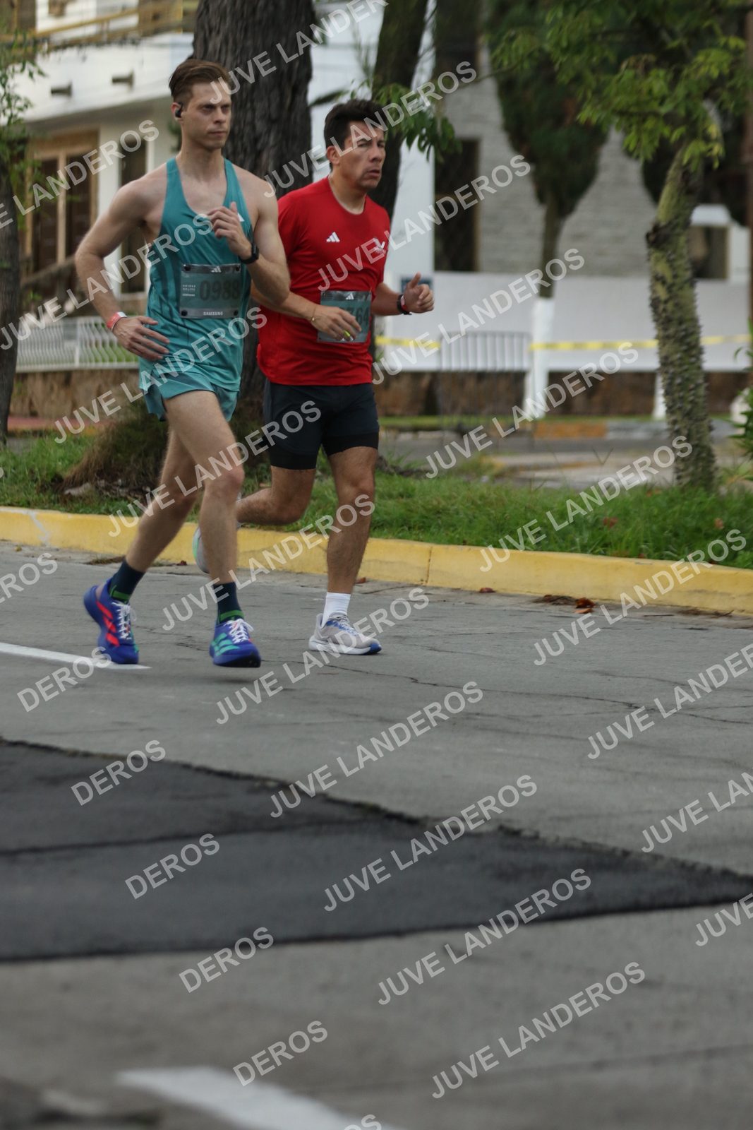 Foto de ADIDAS SPLITS GUADALAJARA 15K / 30K en Av. San Ignacio esquina Av. Ignacio L. Vallarta, Zapopan a las 07:02 · dorsal 988