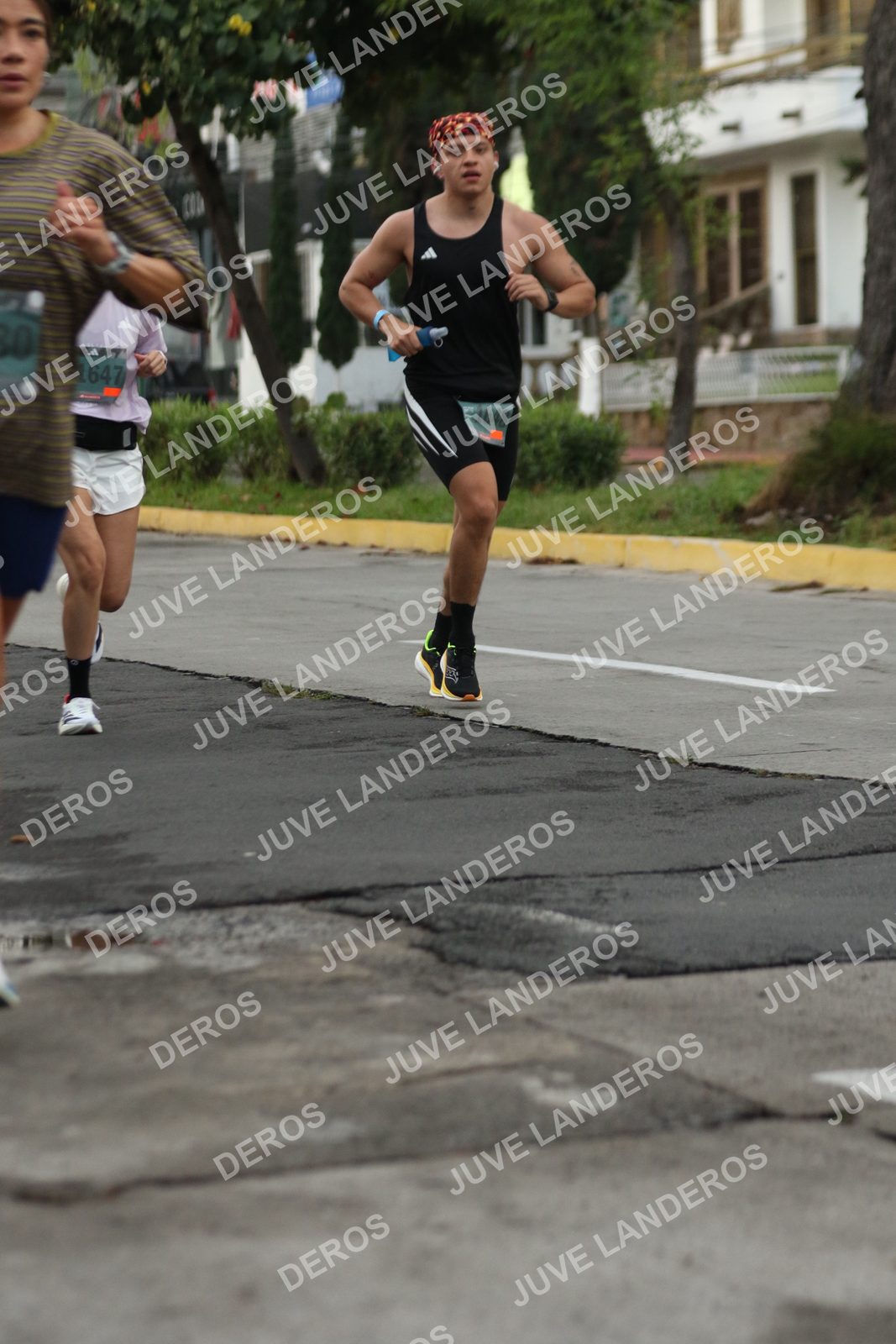 Foto de ADIDAS SPLITS GUADALAJARA 15K / 30K en Av. San Ignacio esquina Av. Ignacio L. Vallarta, Zapopan a las 06:57 · dorsal 1648
