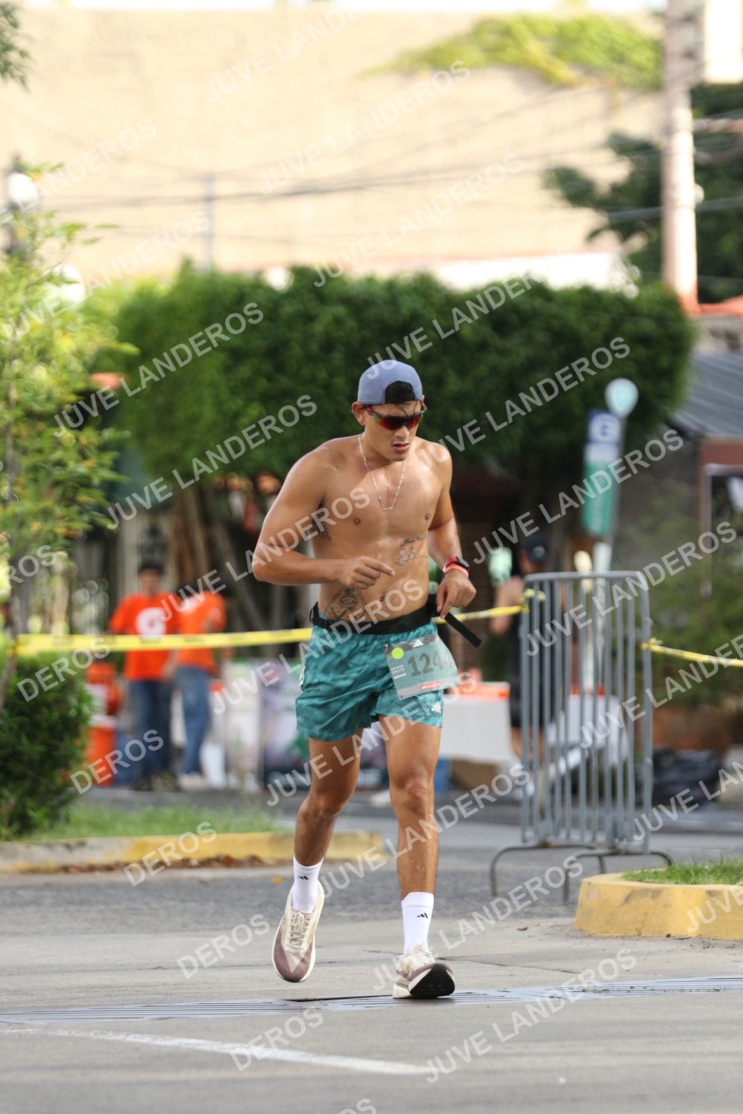 Foto de ADIDAS SPLITS GUADALAJARA 15K / 30K en Av. San Ignacio esquina Av. Ignacio L. Vallarta, Zapopan a las 08:57 · dorsal 124