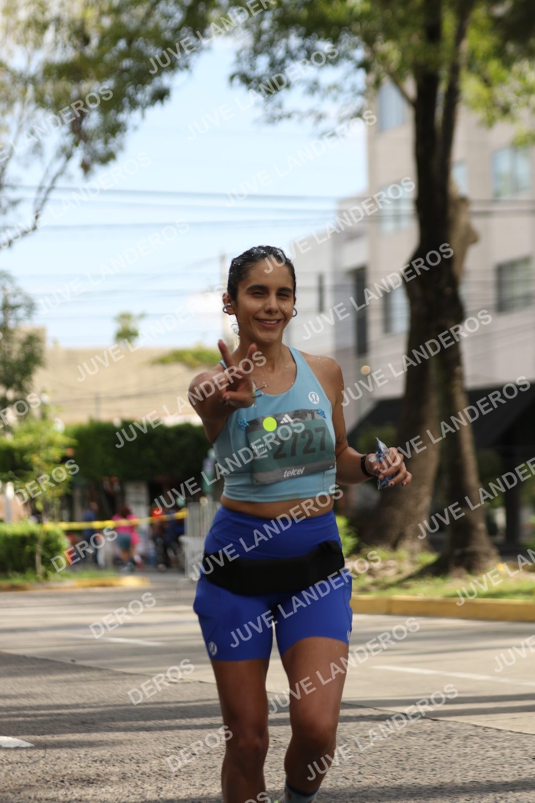 Foto de ADIDAS SPLITS GUADALAJARA 15K / 30K en Av. San Ignacio esquina Av. Ignacio L. Vallarta, Zapopan a las 09:11 · dorsal 2727