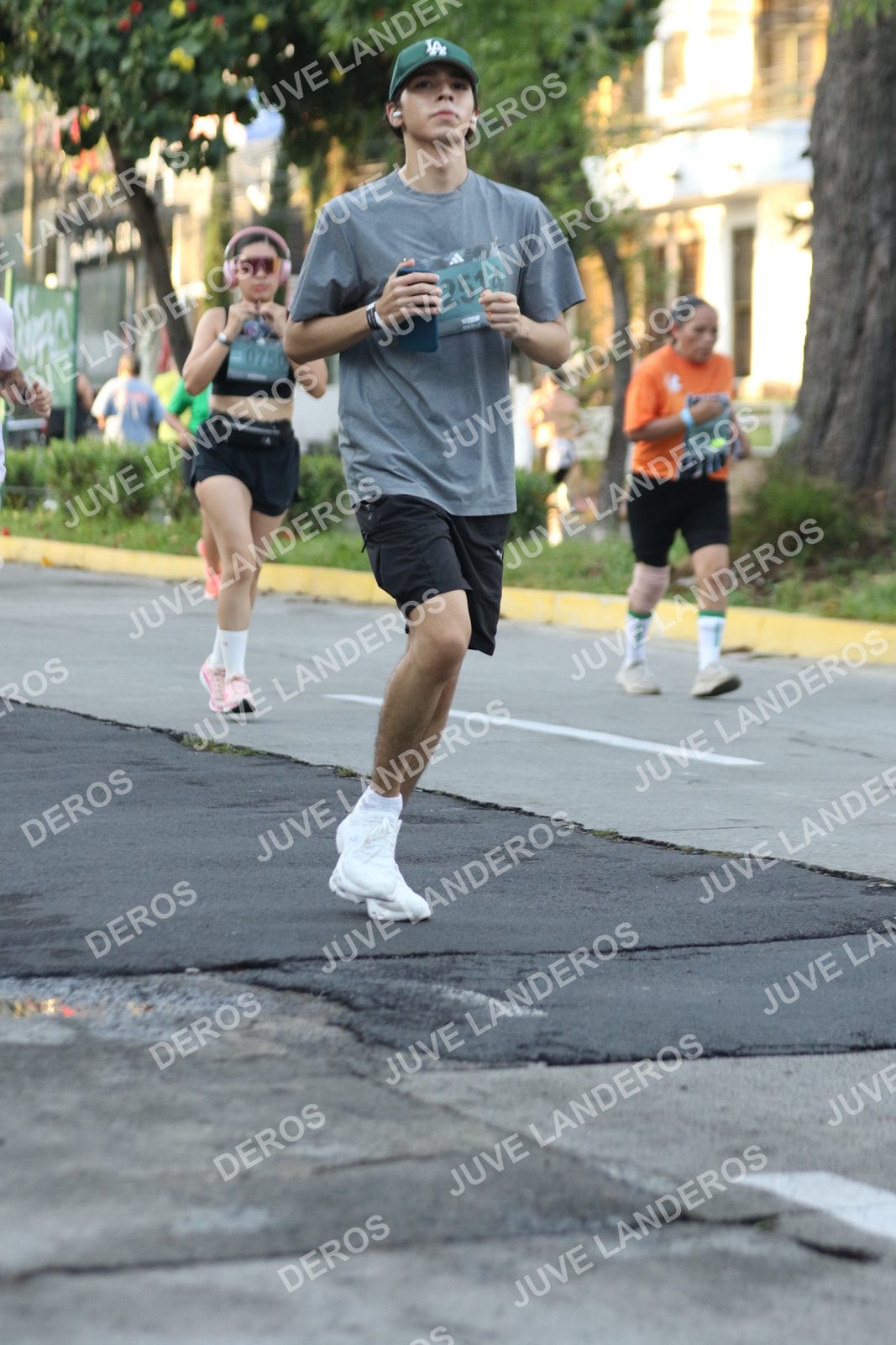 Foto de ADIDAS SPLITS GUADALAJARA 15K / 30K en Av. San Ignacio esquina Av. Ignacio L. Vallarta, Zapopan a las 07:19 · dorsal 2514, 750