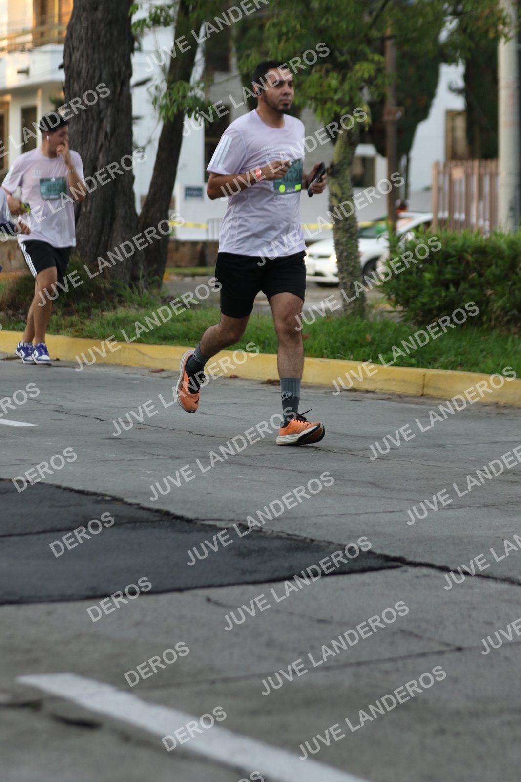Foto de ADIDAS SPLITS GUADALAJARA 15K / 30K en Av. San Ignacio esquina Av. Ignacio L. Vallarta, Zapopan a las 07:05 · dorsal 52
