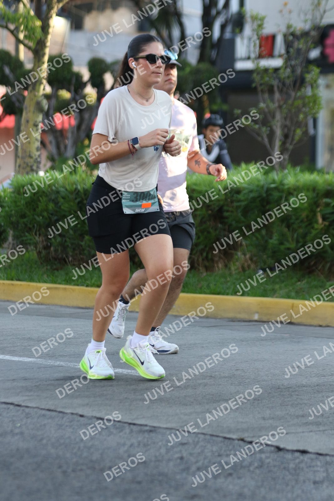 Foto de ADIDAS SPLITS GUADALAJARA 15K / 30K en Av. San Ignacio esquina Av. Ignacio L. Vallarta, Zapopan a las 07:47 · dorsal 3004