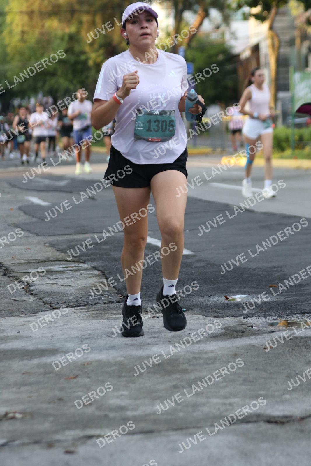Foto de ADIDAS SPLITS GUADALAJARA 15K / 30K en Av. San Ignacio esquina Av. Ignacio L. Vallarta, Zapopan a las 07:12 · dorsal 1305