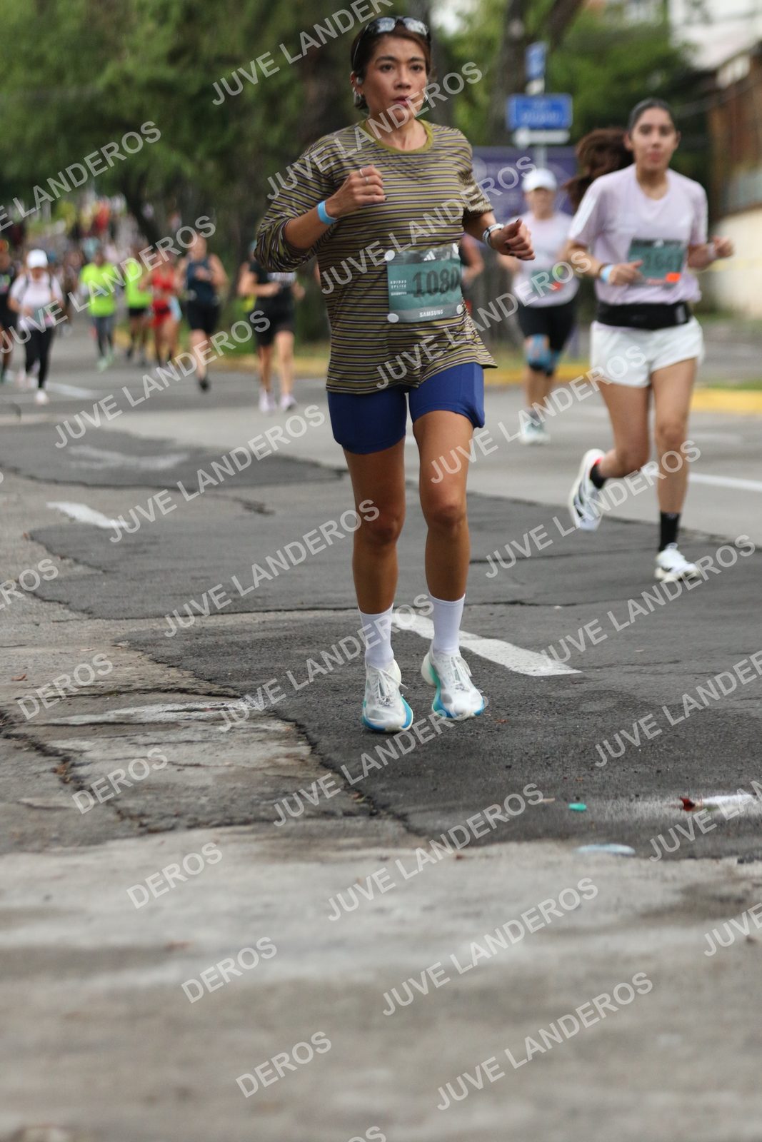 Foto de ADIDAS SPLITS GUADALAJARA 15K / 30K en Av. San Ignacio esquina Av. Ignacio L. Vallarta, Zapopan a las 06:57 · dorsal 1080