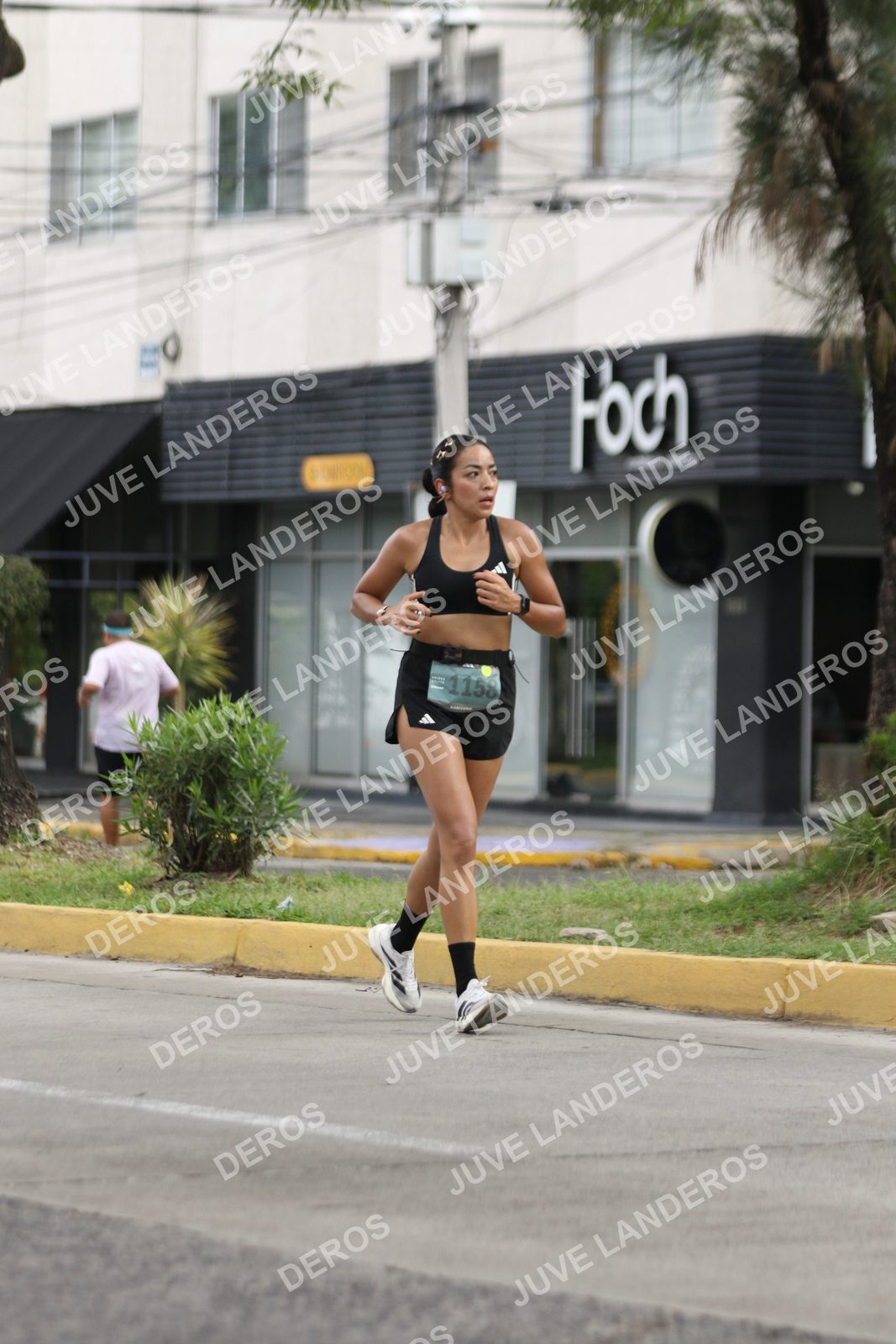 Foto de ADIDAS SPLITS GUADALAJARA 15K / 30K en Av. San Ignacio esquina Av. Ignacio L. Vallarta, Zapopan a las 09:04 · dorsal 1158