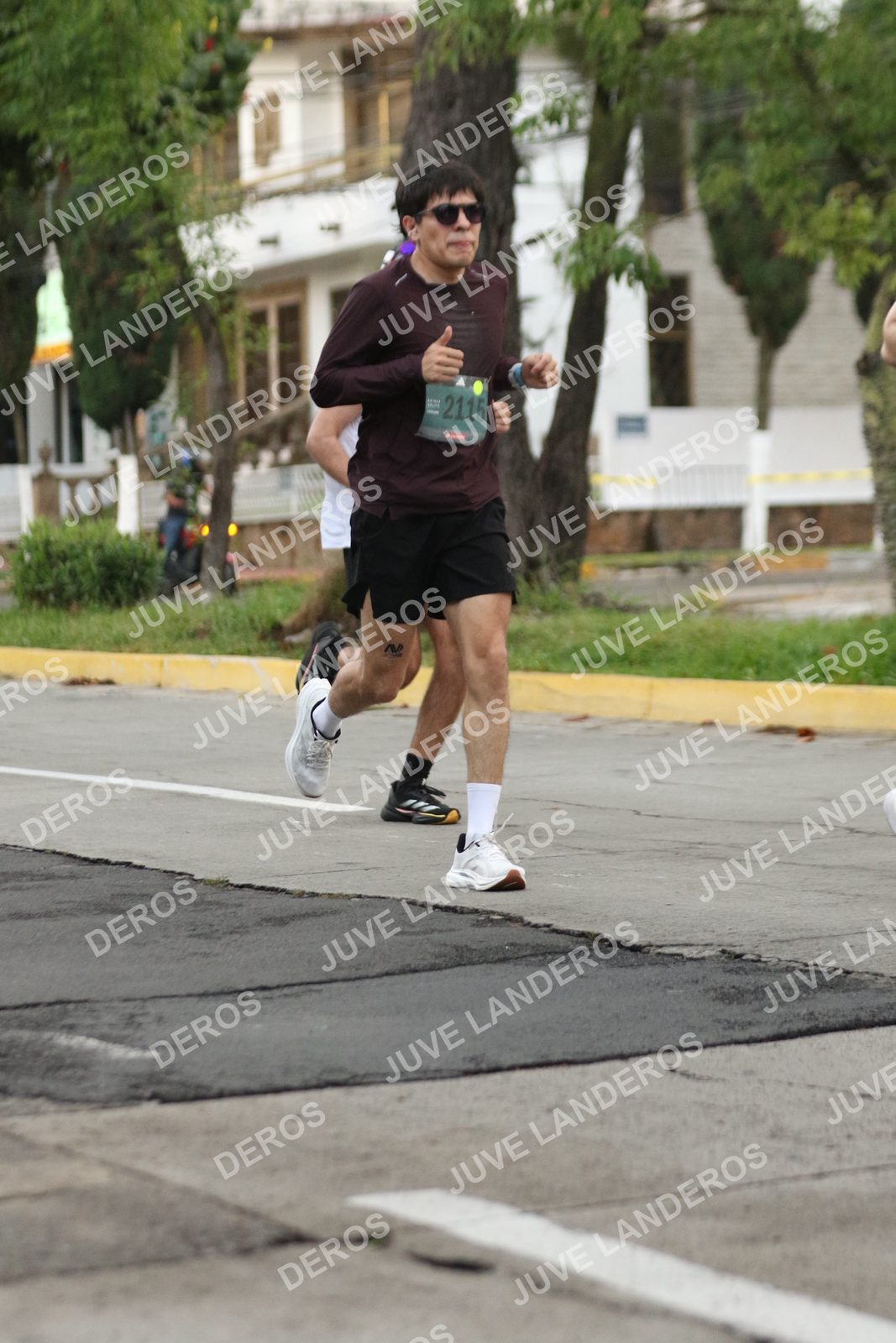 Foto de ADIDAS SPLITS GUADALAJARA 15K / 30K en Av. San Ignacio esquina Av. Ignacio L. Vallarta, Zapopan a las 06:53 · dorsal 2115