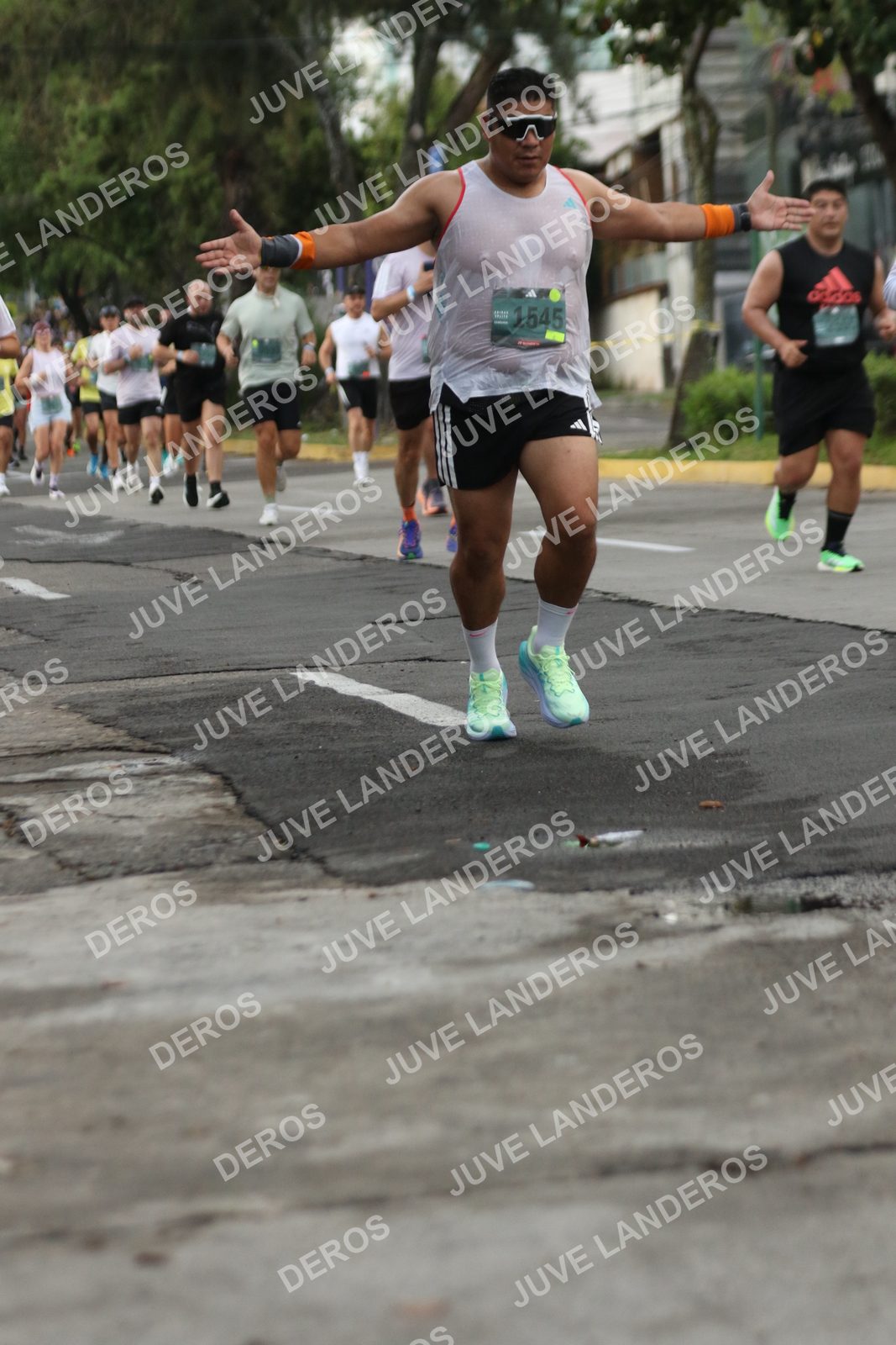Foto de ADIDAS SPLITS GUADALAJARA 15K / 30K en Av. San Ignacio esquina Av. Ignacio L. Vallarta, Zapopan a las 06:57
