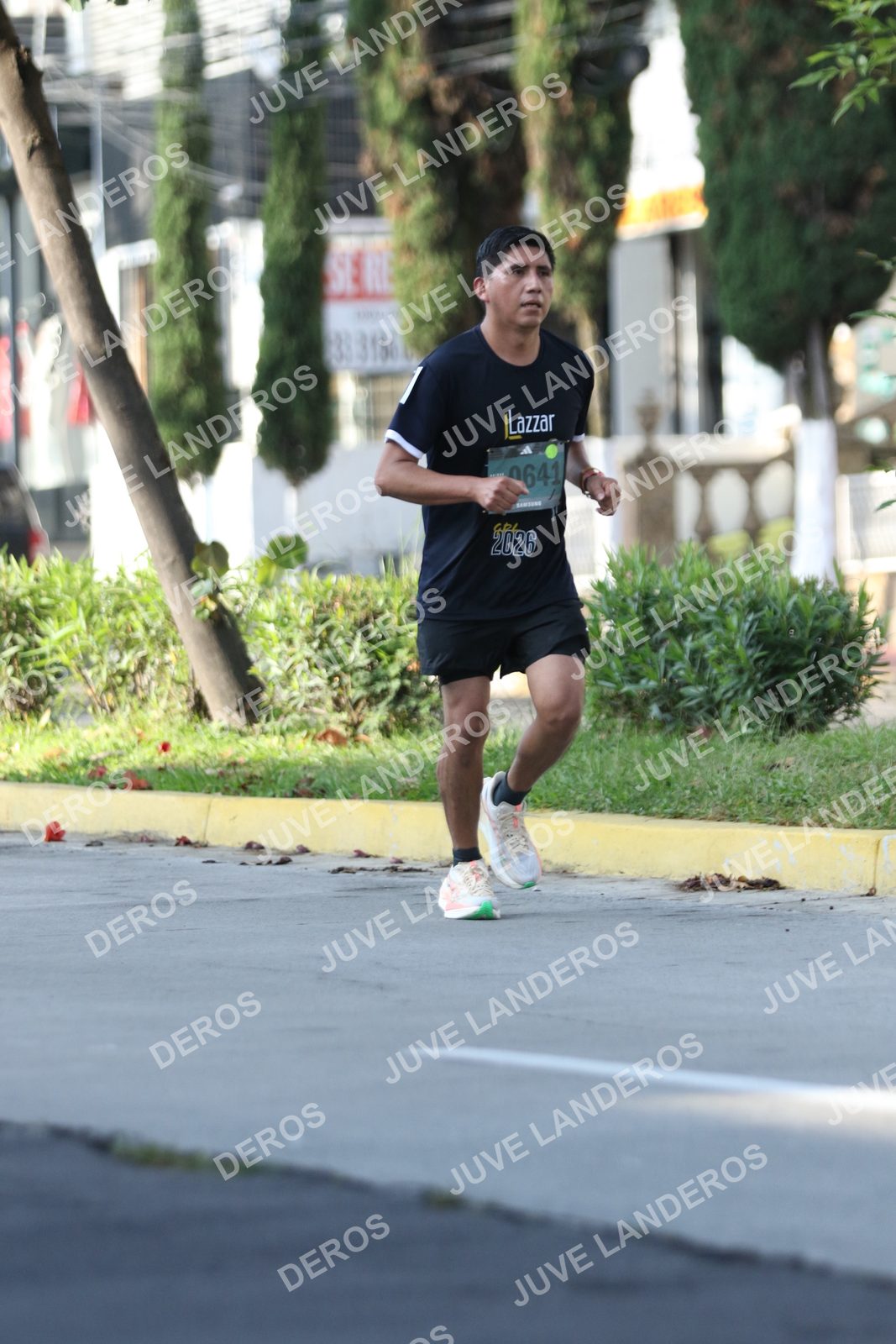 Foto de ADIDAS SPLITS GUADALAJARA 15K / 30K en Av. San Ignacio esquina Av. Ignacio L. Vallarta, Zapopan a las 08:25 · dorsal 641