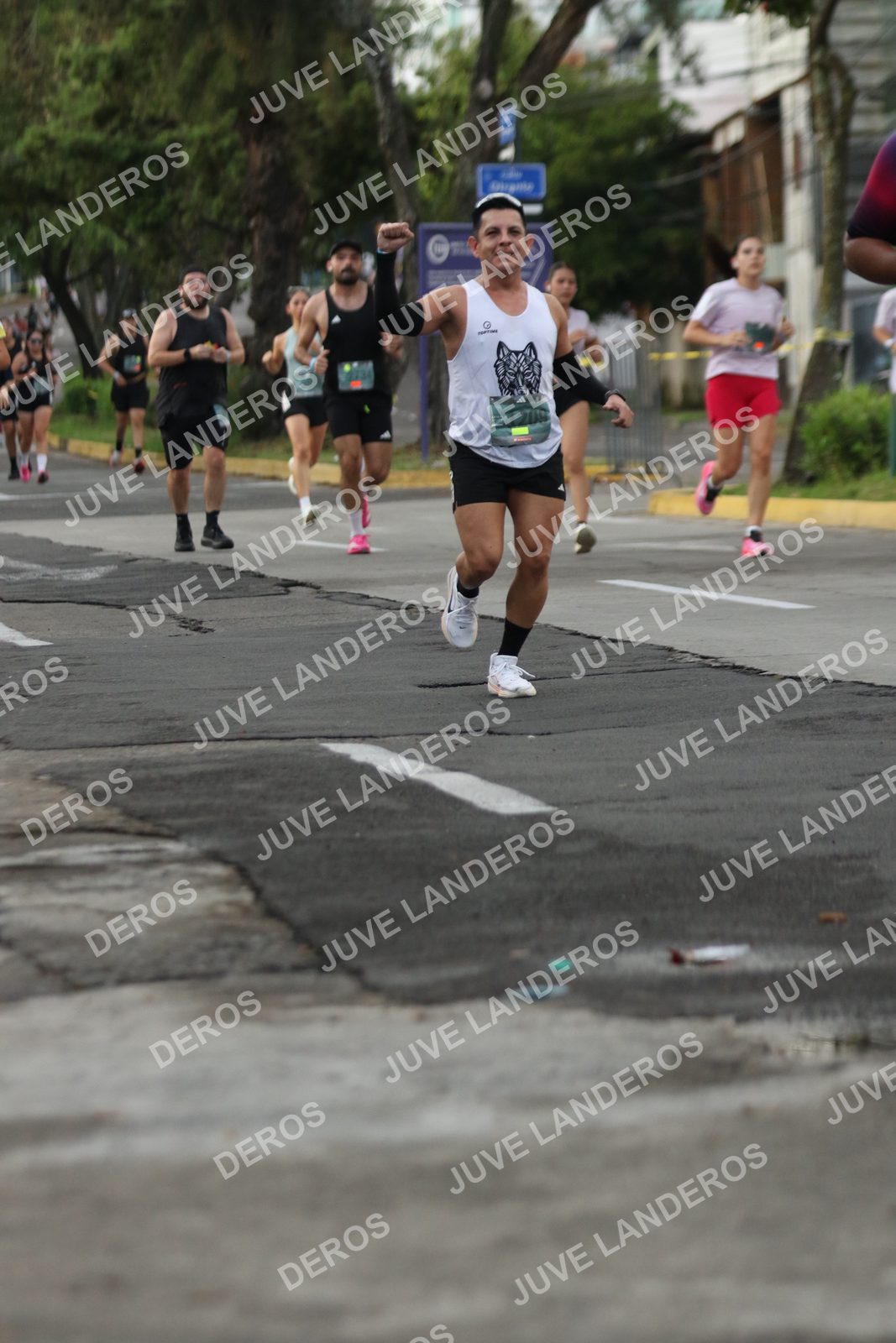 Foto de ADIDAS SPLITS GUADALAJARA 15K / 30K en Av. San Ignacio esquina Av. Ignacio L. Vallarta, Zapopan a las 07:00