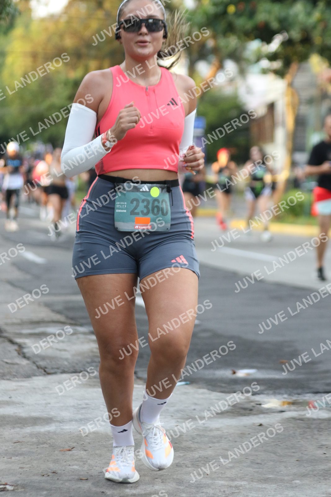 Foto de ADIDAS SPLITS GUADALAJARA 15K / 30K en Av. San Ignacio esquina Av. Ignacio L. Vallarta, Zapopan a las 07:10 · dorsal 2360