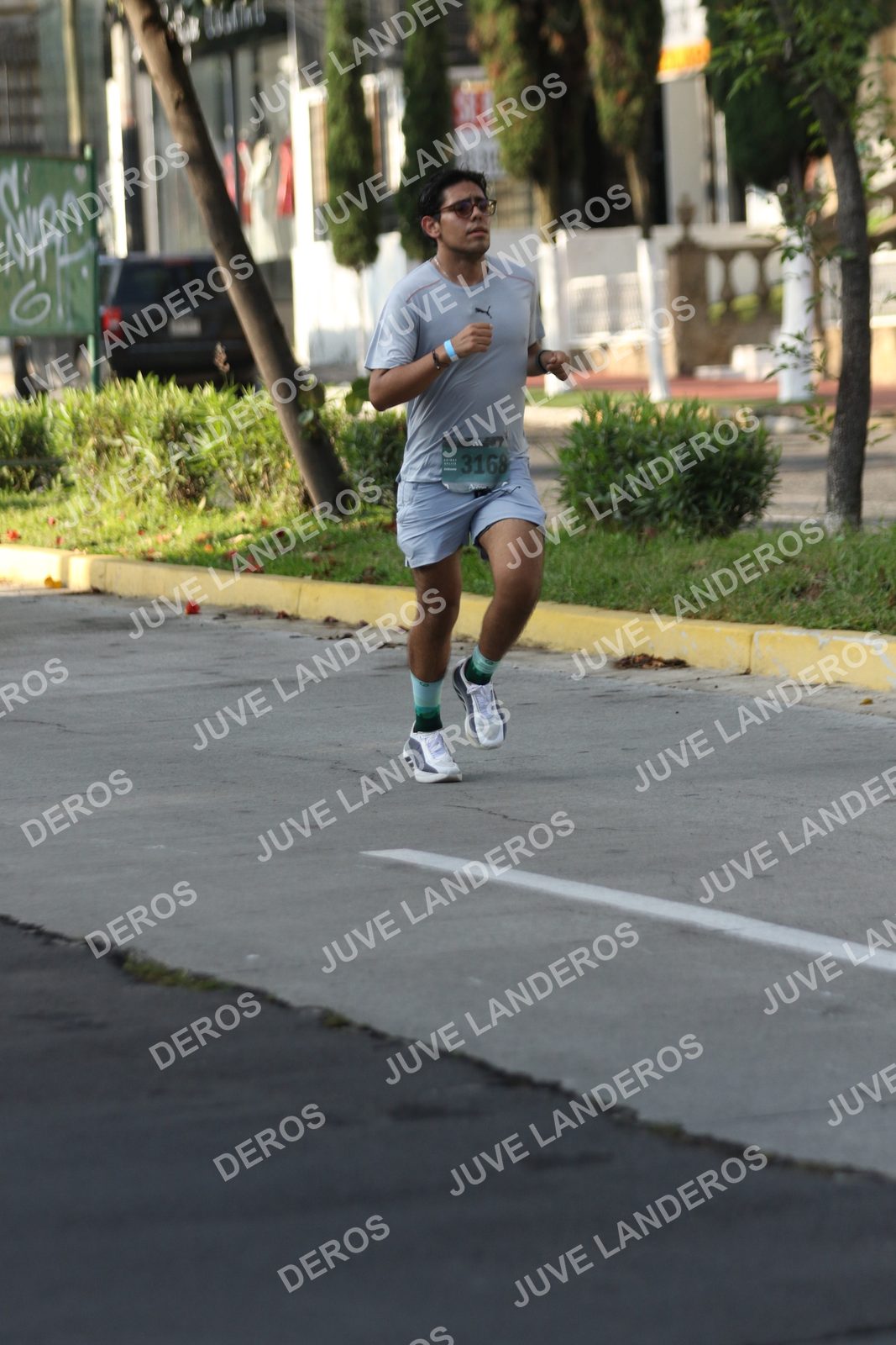 Foto de ADIDAS SPLITS GUADALAJARA 15K / 30K en Av. San Ignacio esquina Av. Ignacio L. Vallarta, Zapopan a las 08:17 · dorsal 3168