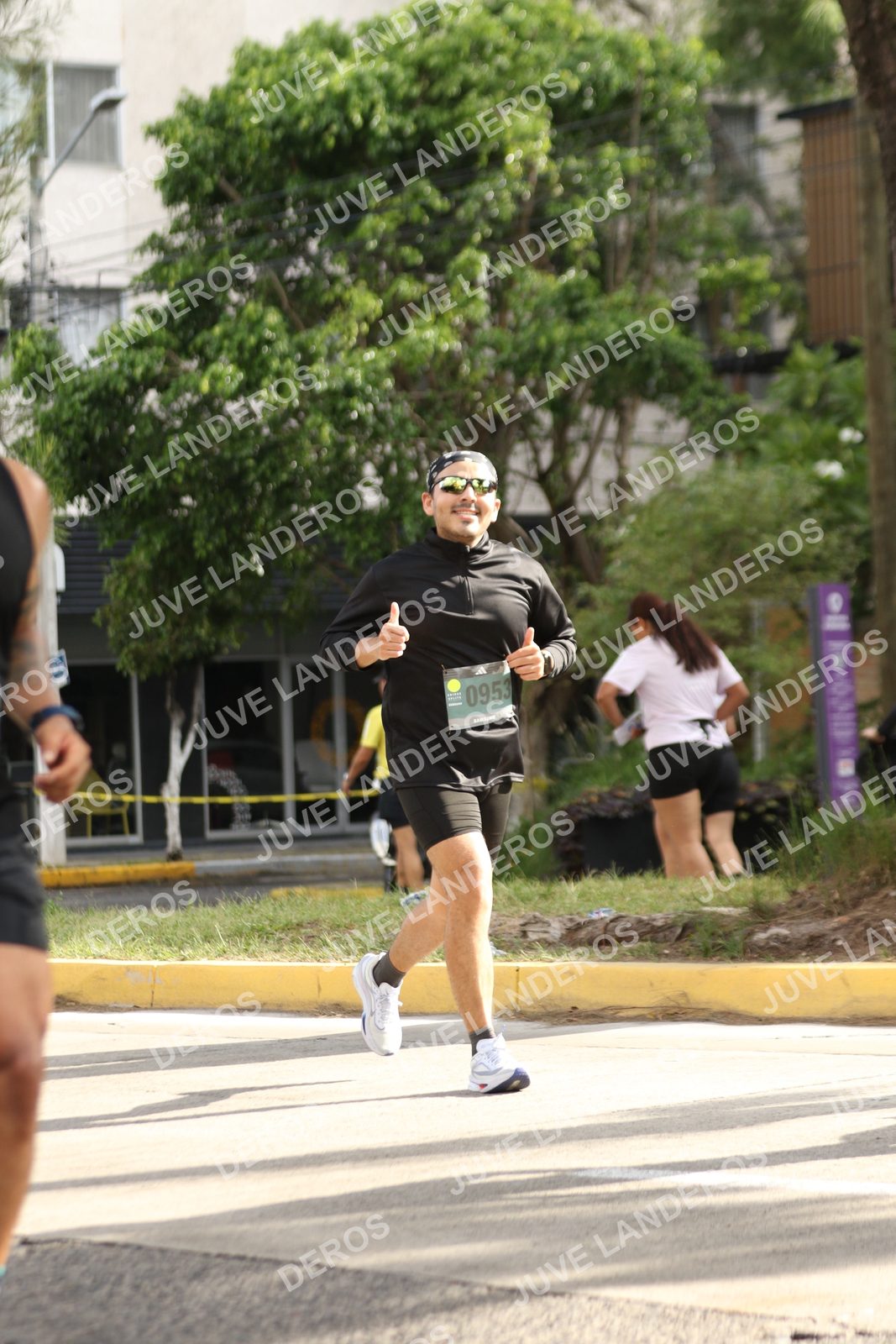 Foto de ADIDAS SPLITS GUADALAJARA 15K / 30K en Av. San Ignacio esquina Av. Ignacio L. Vallarta, Zapopan a las 09:07 · dorsal 953