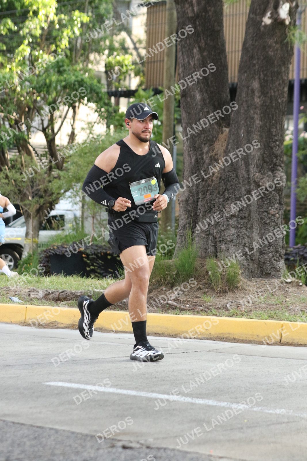 Foto de ADIDAS SPLITS GUADALAJARA 15K / 30K en Av. San Ignacio esquina Av. Ignacio L. Vallarta, Zapopan a las 08:41 · dorsal 2093