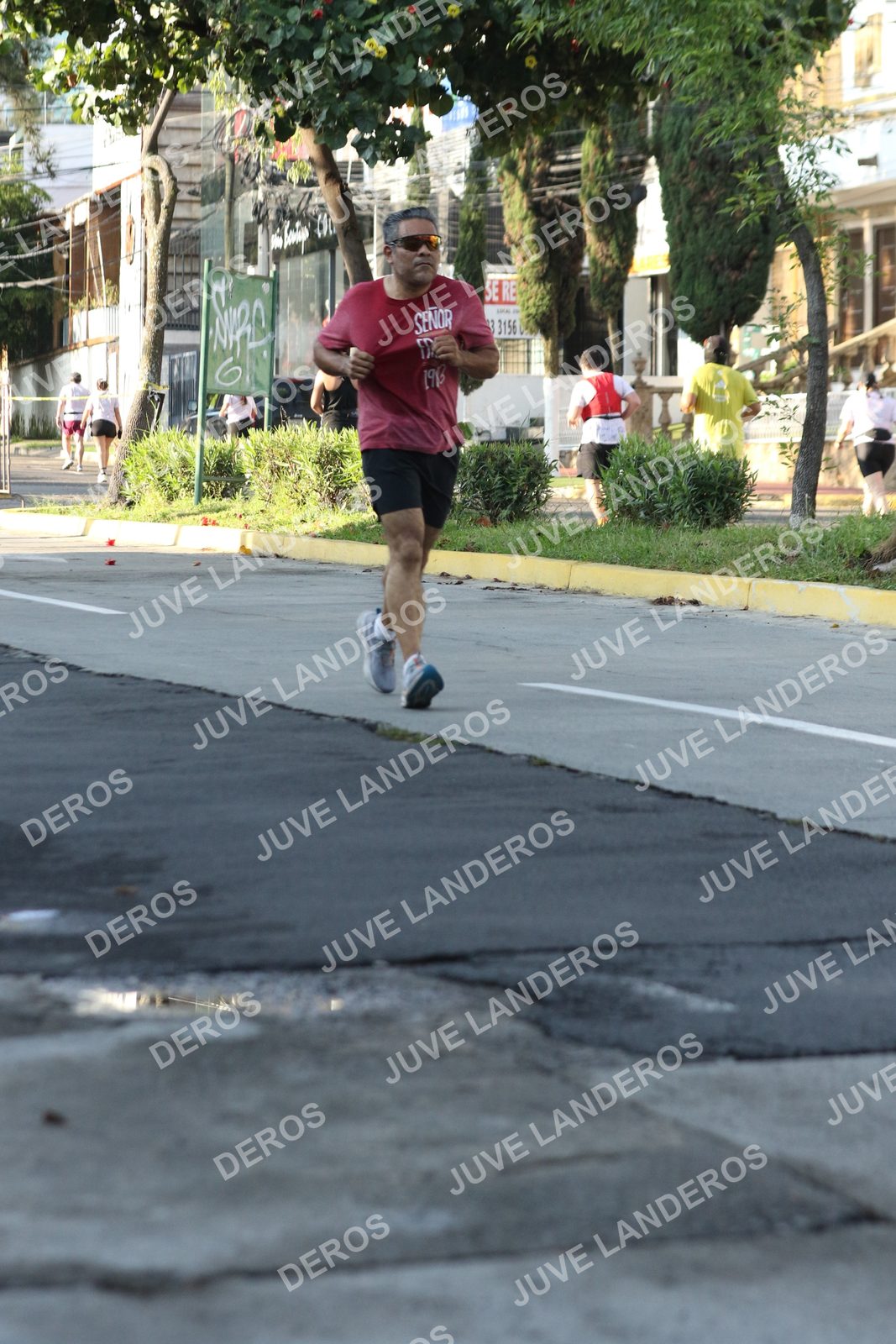 Foto de ADIDAS SPLITS GUADALAJARA 15K / 30K en Av. San Ignacio esquina Av. Ignacio L. Vallarta, Zapopan a las 08:04 · dorsal 3156