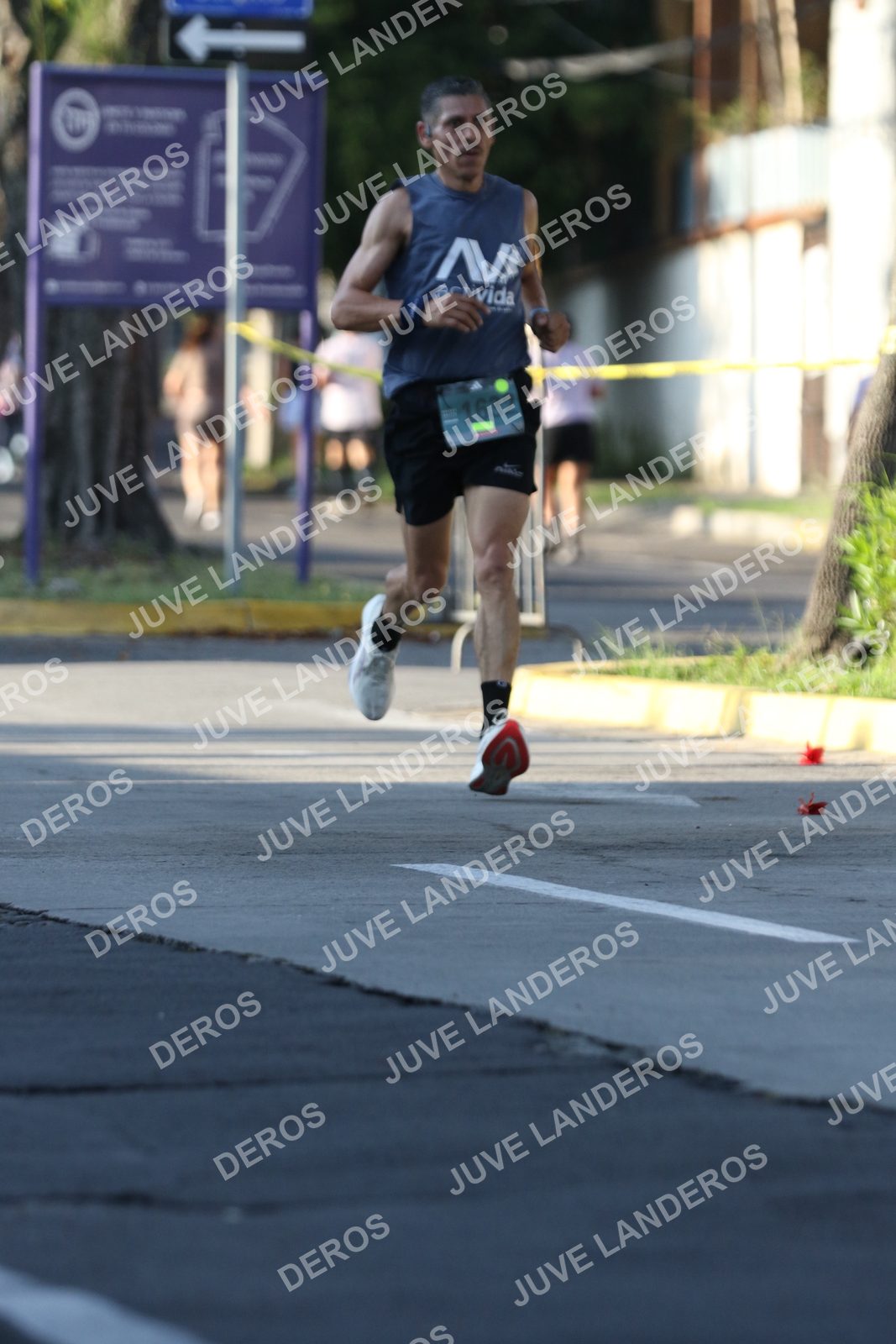 Foto de ADIDAS SPLITS GUADALAJARA 15K / 30K en Av. San Ignacio esquina Av. Ignacio L. Vallarta, Zapopan a las 08:00 · dorsal 1632