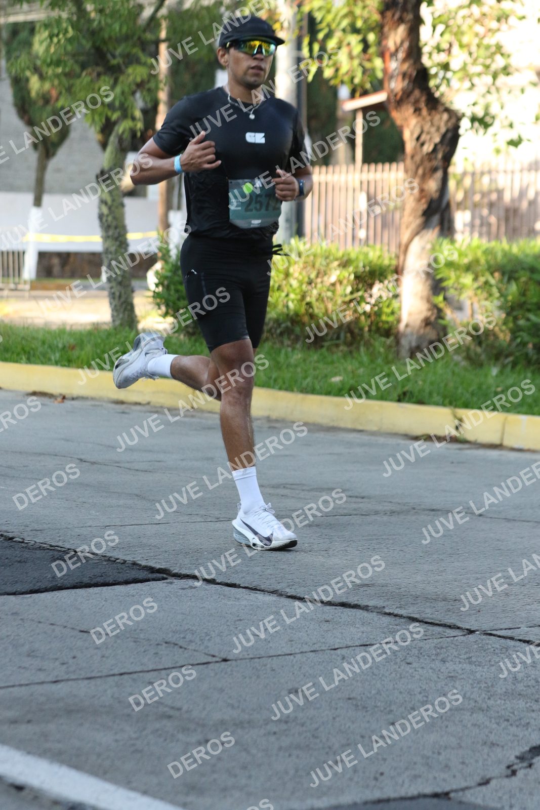 Foto de ADIDAS SPLITS GUADALAJARA 15K / 30K en Av. San Ignacio esquina Av. Ignacio L. Vallarta, Zapopan a las 08:00 · dorsal 2572