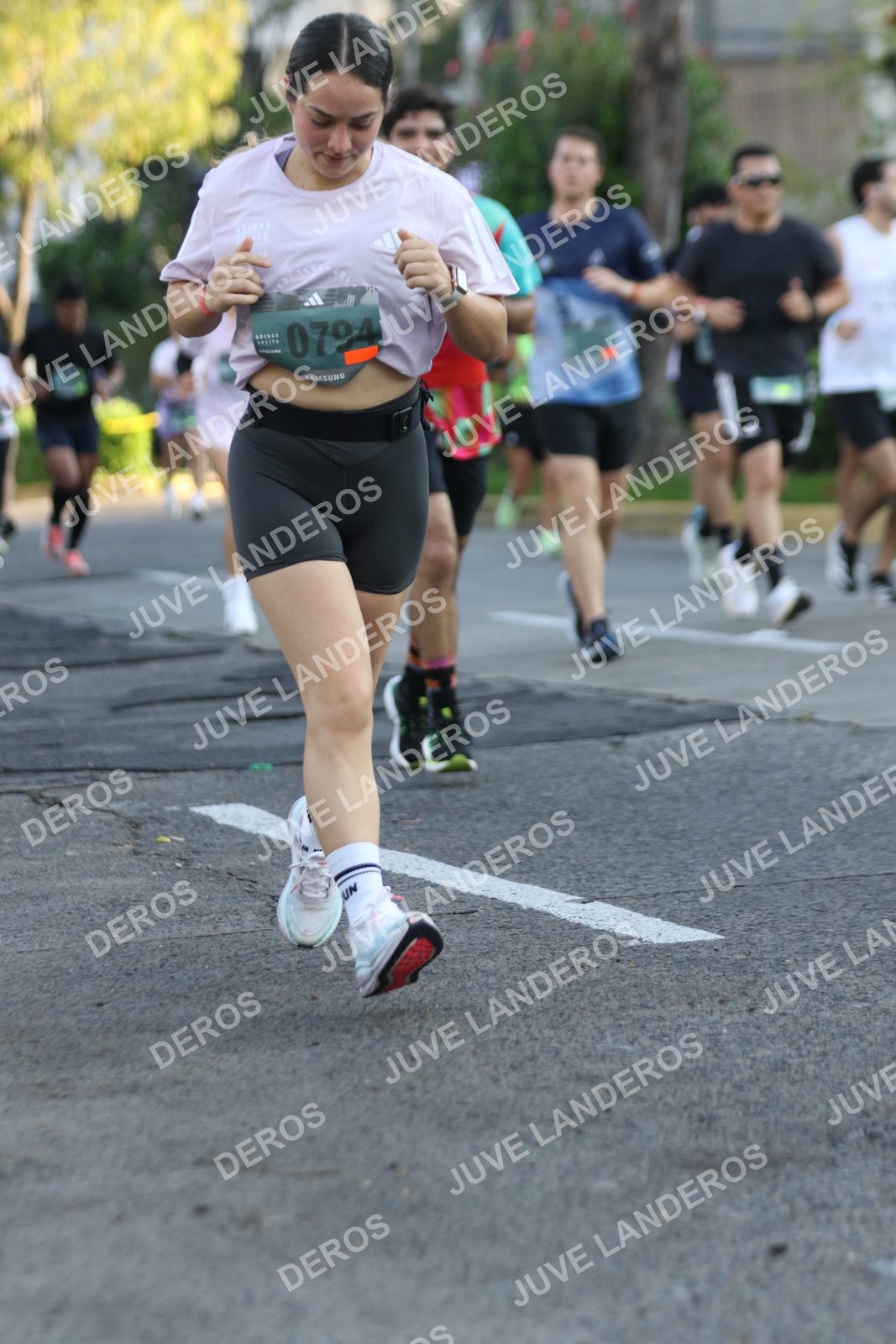 Foto de ADIDAS SPLITS GUADALAJARA 15K / 30K en Av. San Ignacio esquina Av. Ignacio L. Vallarta, Zapopan a las 07:38 · dorsal 794