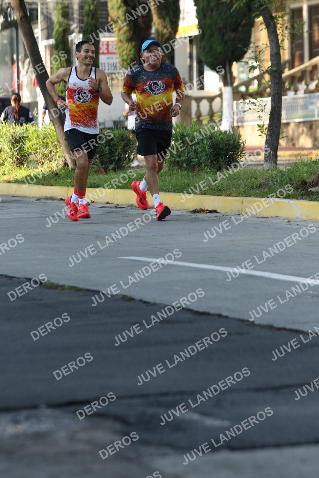 Foto de ADIDAS SPLITS GUADALAJARA 15K / 30K en Av. San Ignacio esquina Av. Ignacio L. Vallarta, Zapopan a las 08:05 · dorsal 3156