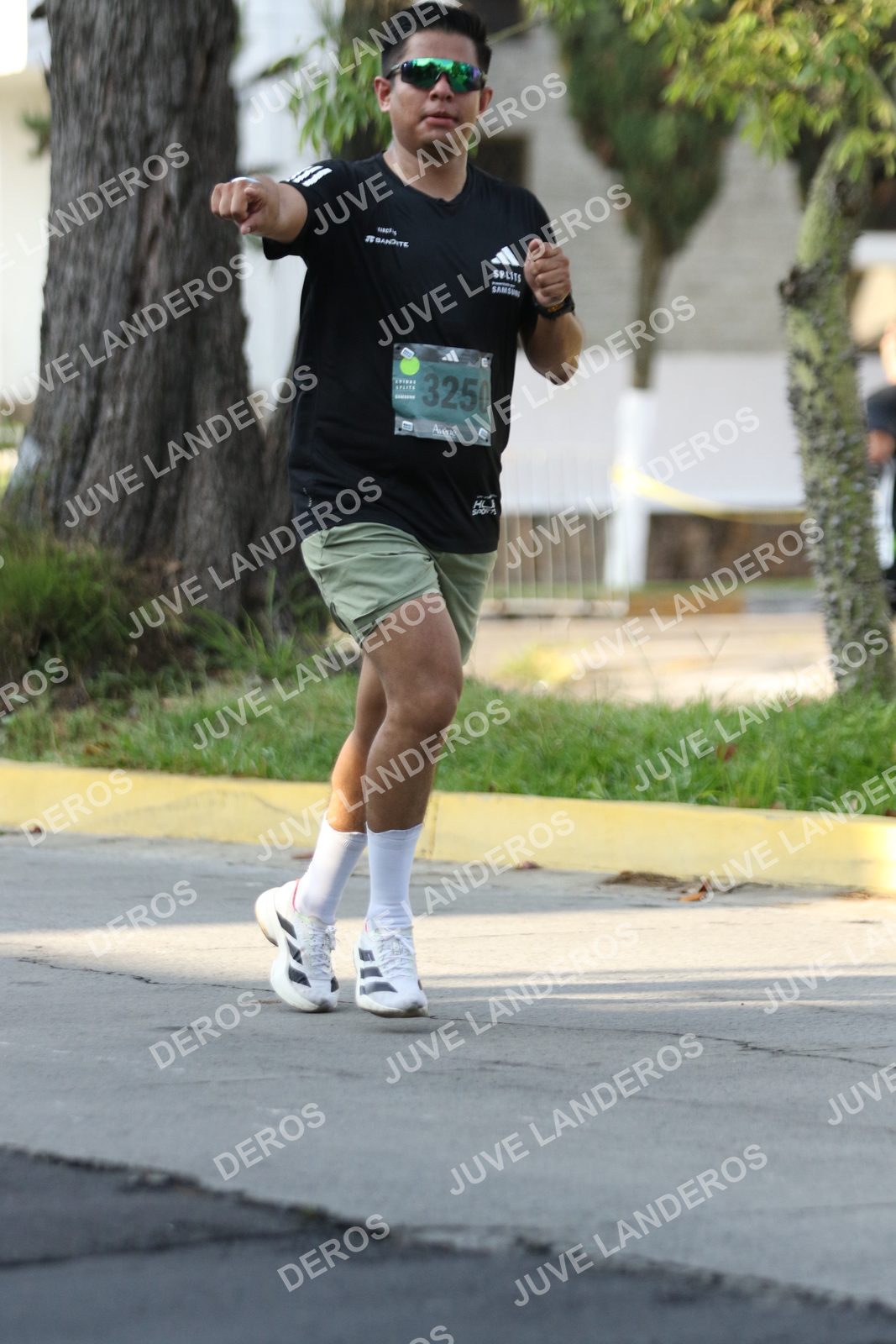 Foto de ADIDAS SPLITS GUADALAJARA 15K / 30K en Av. San Ignacio esquina Av. Ignacio L. Vallarta, Zapopan a las 08:20 · dorsal 3250