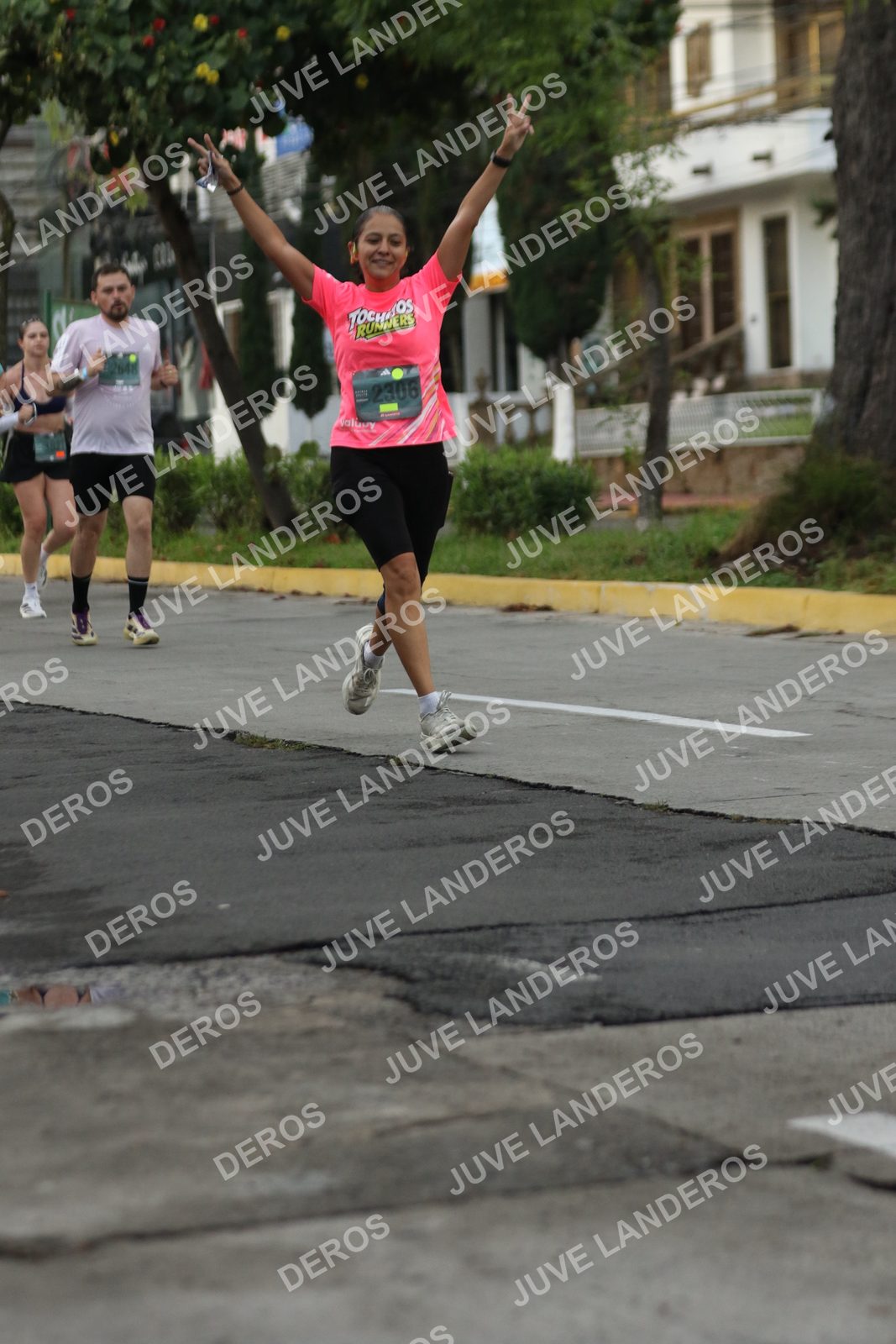 Foto de ADIDAS SPLITS GUADALAJARA 15K / 30K en Av. San Ignacio esquina Av. Ignacio L. Vallarta, Zapopan a las 06:59 · dorsal 2306