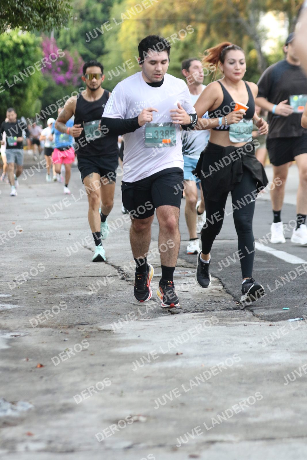 Foto de ADIDAS SPLITS GUADALAJARA 15K / 30K en Av. San Ignacio esquina Av. Ignacio L. Vallarta, Zapopan a las 07:08 · dorsal 3385