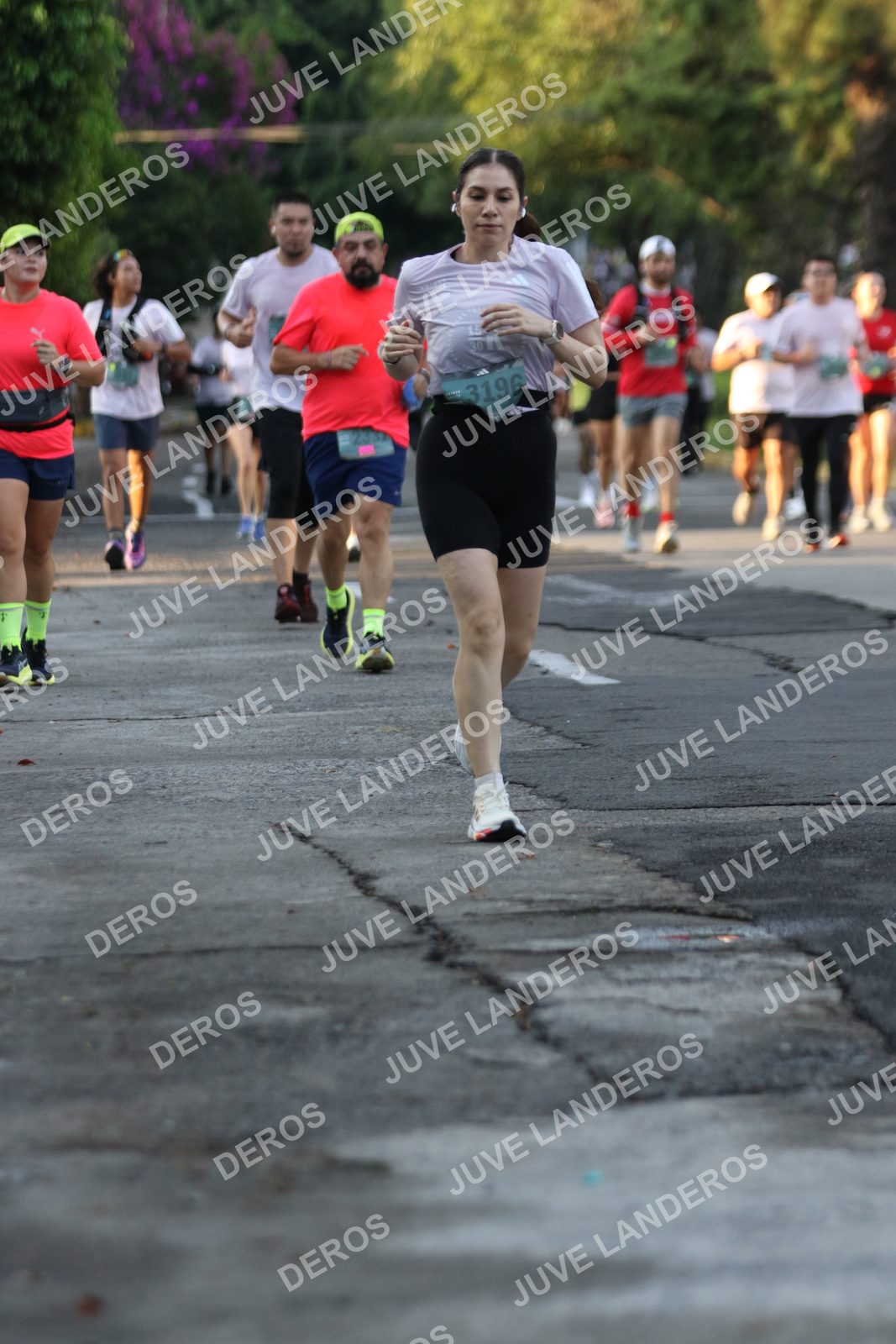 Foto de ADIDAS SPLITS GUADALAJARA 15K / 30K en Av. San Ignacio esquina Av. Ignacio L. Vallarta, Zapopan a las 07:18 · dorsal 3196