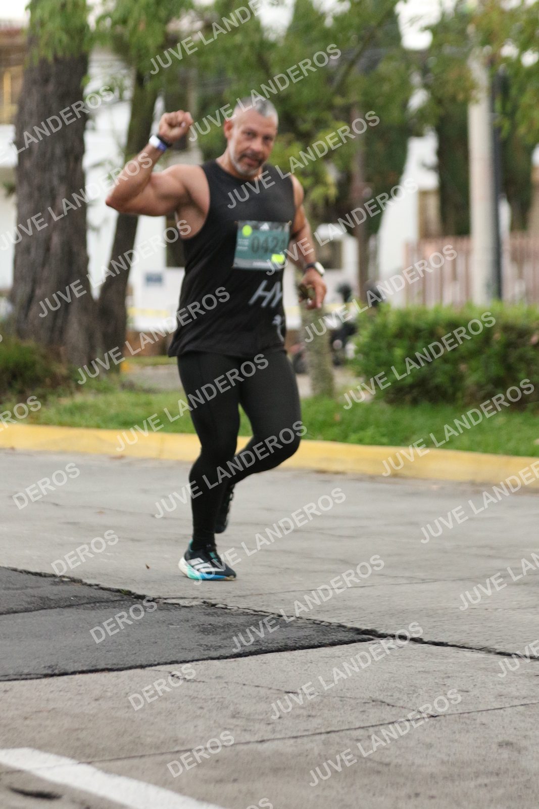 Foto de ADIDAS SPLITS GUADALAJARA 15K / 30K en Av. San Ignacio esquina Av. Ignacio L. Vallarta, Zapopan a las 06:52 · dorsal 424