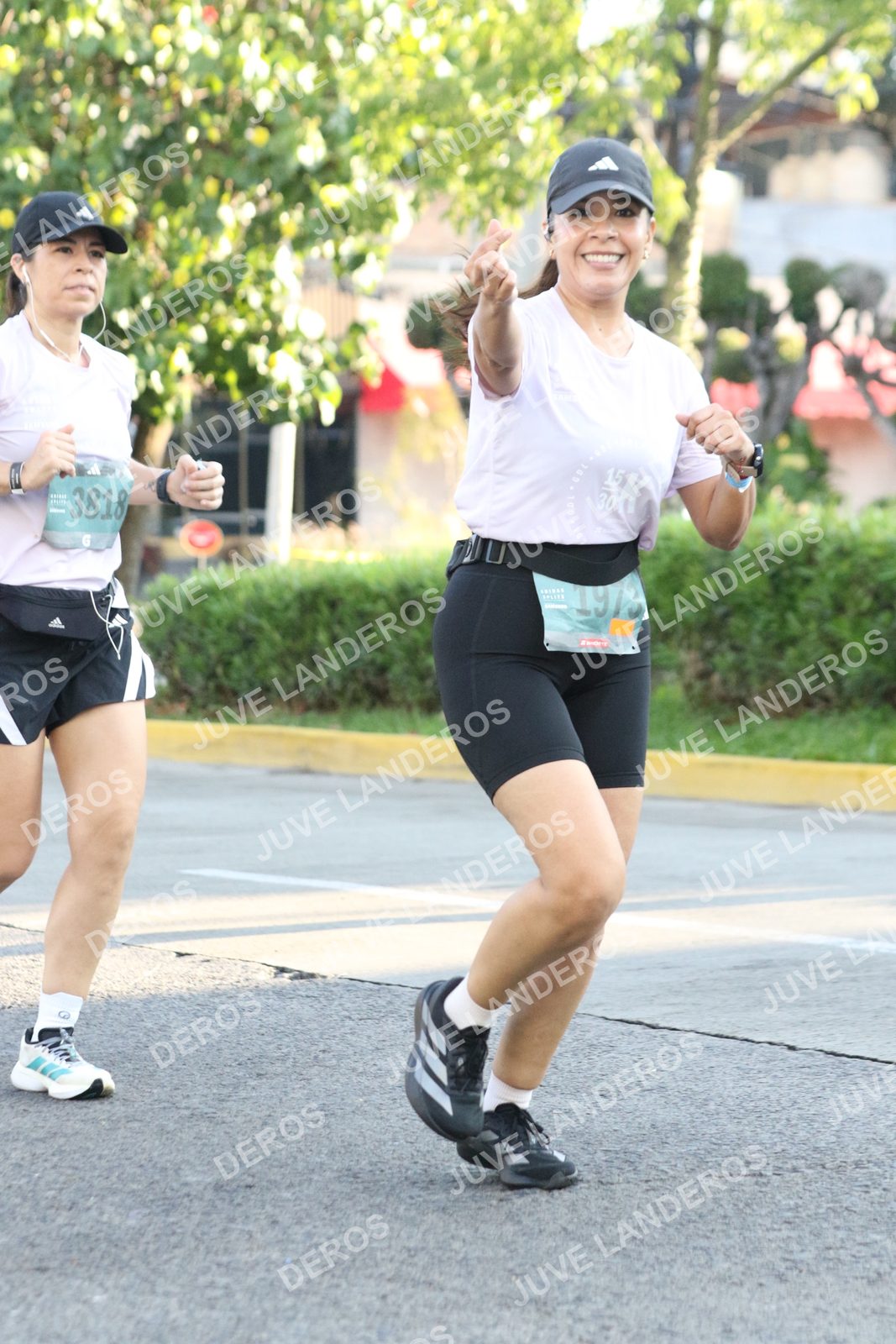 Foto de ADIDAS SPLITS GUADALAJARA 15K / 30K en Av. San Ignacio esquina Av. Ignacio L. Vallarta, Zapopan a las 07:55 · dorsal 3818