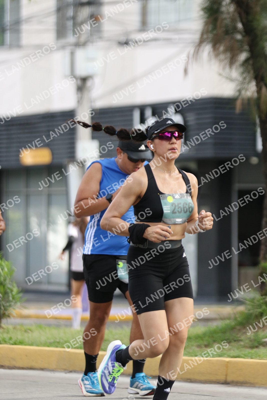 Foto de ADIDAS SPLITS GUADALAJARA 15K / 30K en Av. San Ignacio esquina Av. Ignacio L. Vallarta, Zapopan a las 09:02 · dorsal 2566