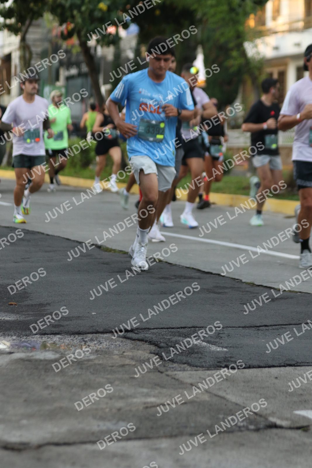 Foto de ADIDAS SPLITS GUADALAJARA 15K / 30K en Av. San Ignacio esquina Av. Ignacio L. Vallarta, Zapopan a las 07:04 · dorsal 3392