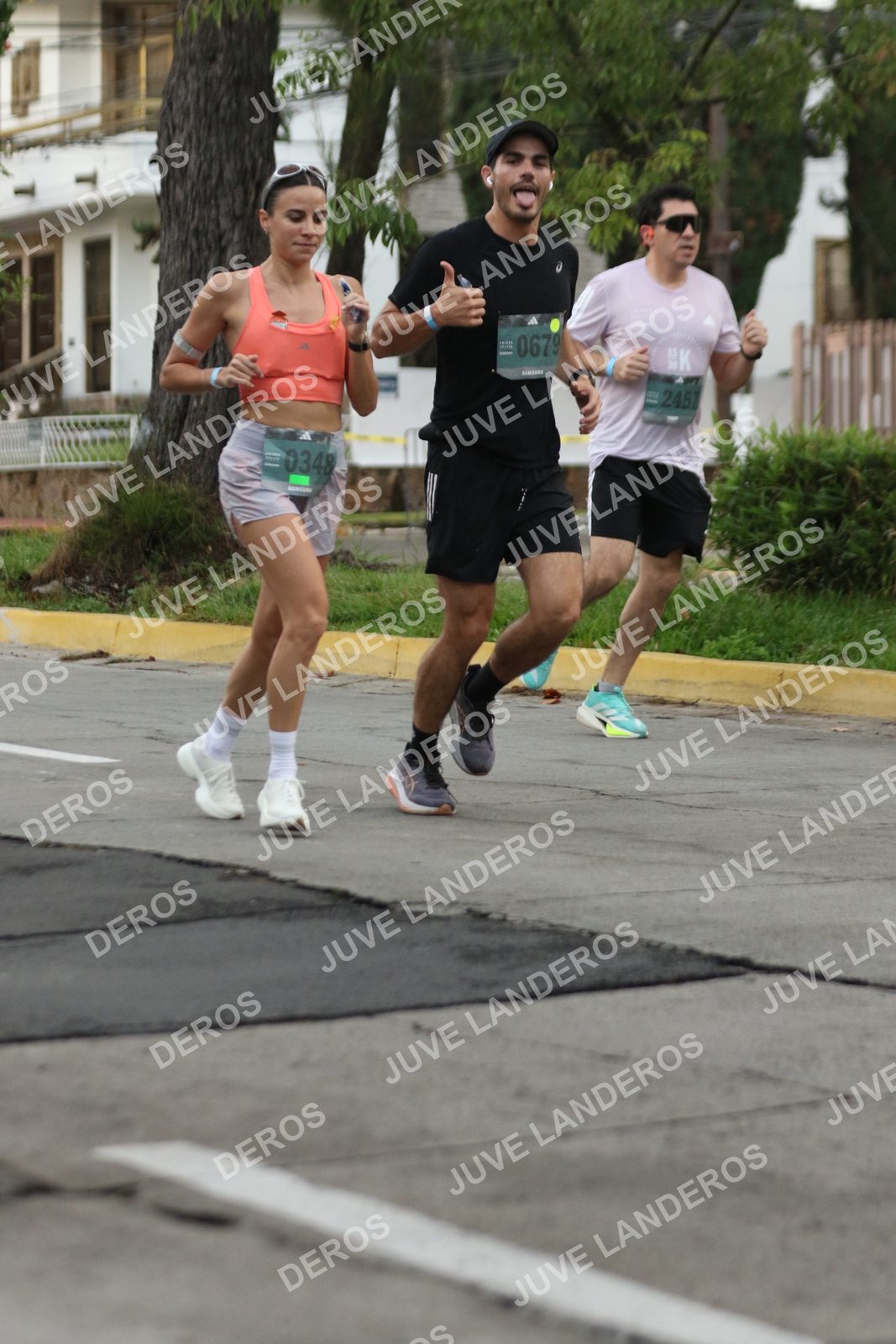 Foto de ADIDAS SPLITS GUADALAJARA 15K / 30K en Av. San Ignacio esquina Av. Ignacio L. Vallarta, Zapopan a las 06:55 · dorsal 679, 348, 2457