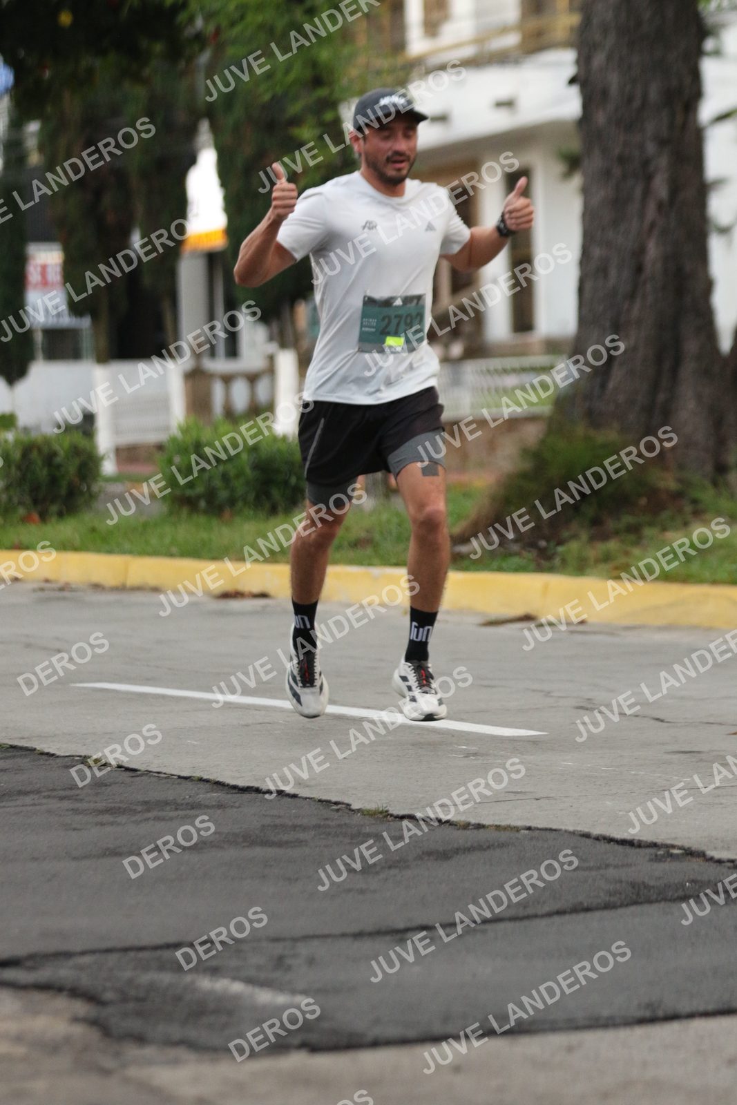 Foto de ADIDAS SPLITS GUADALAJARA 15K / 30K en Av. San Ignacio esquina Av. Ignacio L. Vallarta, Zapopan a las 06:52 · dorsal 2792