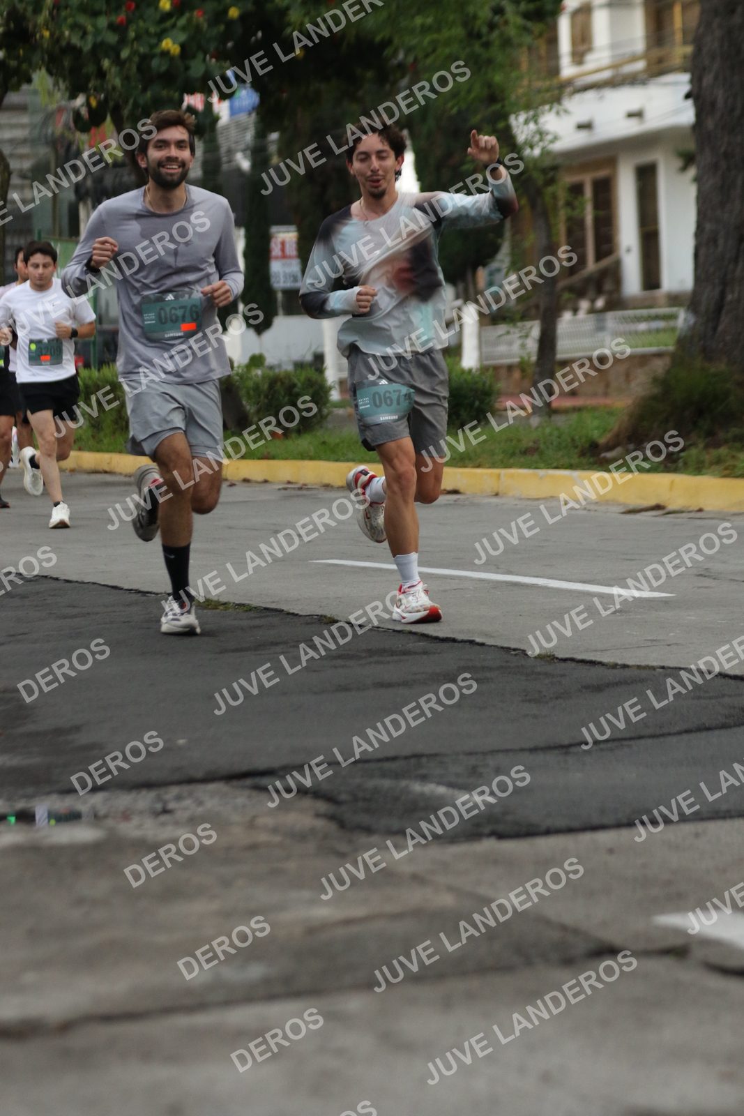 Foto de ADIDAS SPLITS GUADALAJARA 15K / 30K en Av. San Ignacio esquina Av. Ignacio L. Vallarta, Zapopan a las 06:55 · dorsal 676