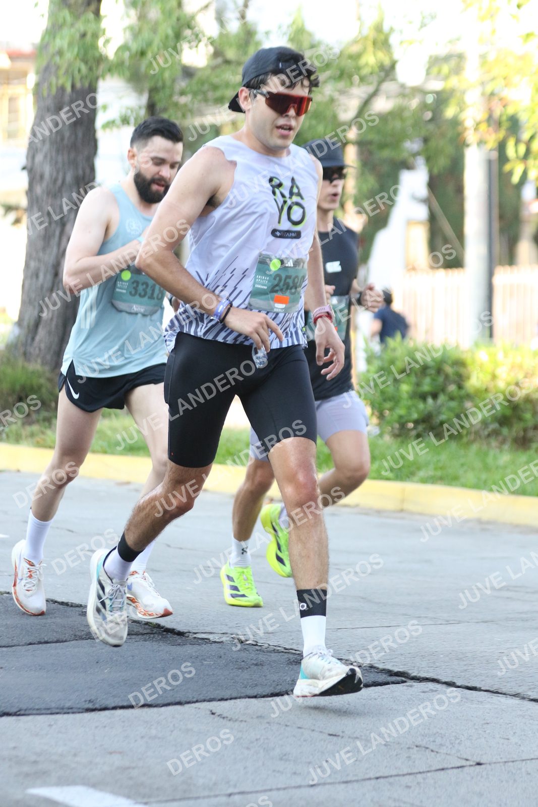 Foto de ADIDAS SPLITS GUADALAJARA 15K / 30K en Av. San Ignacio esquina Av. Ignacio L. Vallarta, Zapopan a las 07:58 · dorsal 3318