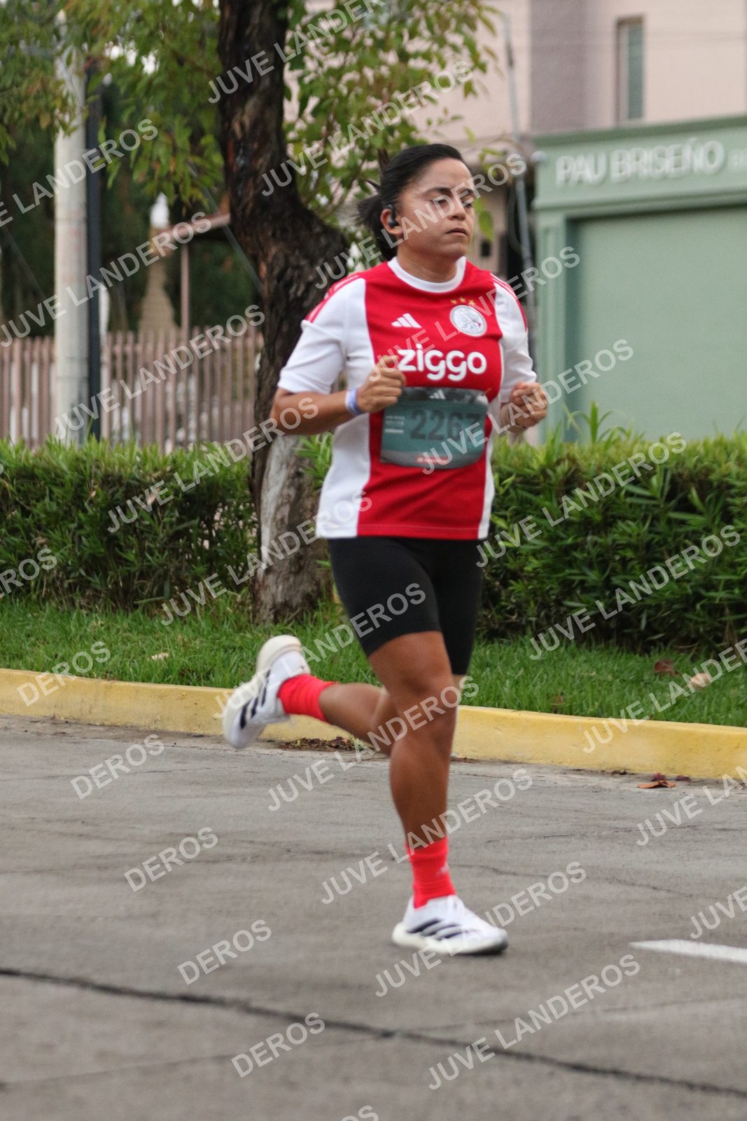 Foto de ADIDAS SPLITS GUADALAJARA 15K / 30K en Av. San Ignacio esquina Av. Ignacio L. Vallarta, Zapopan a las 06:49 · dorsal 2267