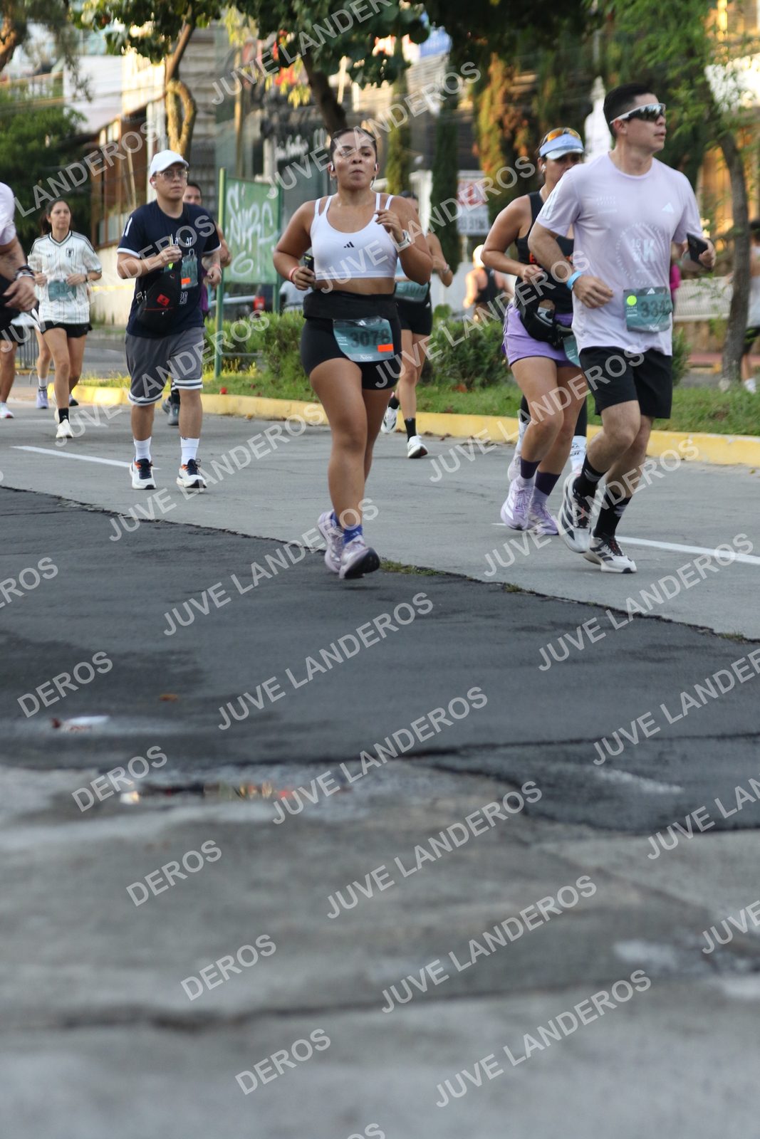 Foto de ADIDAS SPLITS GUADALAJARA 15K / 30K en Av. San Ignacio esquina Av. Ignacio L. Vallarta, Zapopan a las 07:13 · dorsal 3078