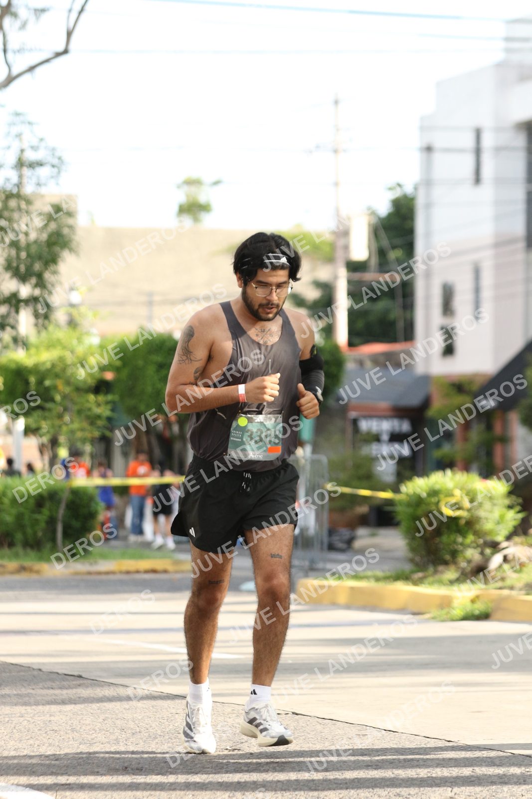 Foto de ADIDAS SPLITS GUADALAJARA 15K / 30K en Av. San Ignacio esquina Av. Ignacio L. Vallarta, Zapopan a las 08:54 · dorsal 3308