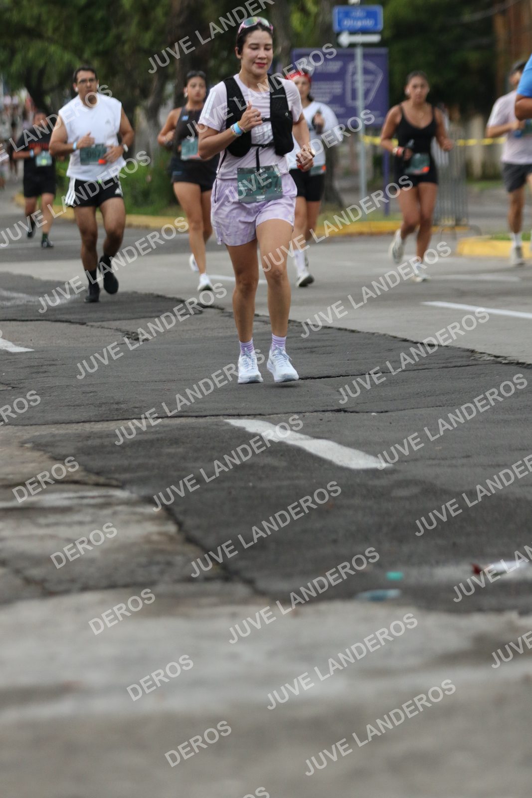 Foto de ADIDAS SPLITS GUADALAJARA 15K / 30K en Av. San Ignacio esquina Av. Ignacio L. Vallarta, Zapopan a las 06:59 · dorsal 2557