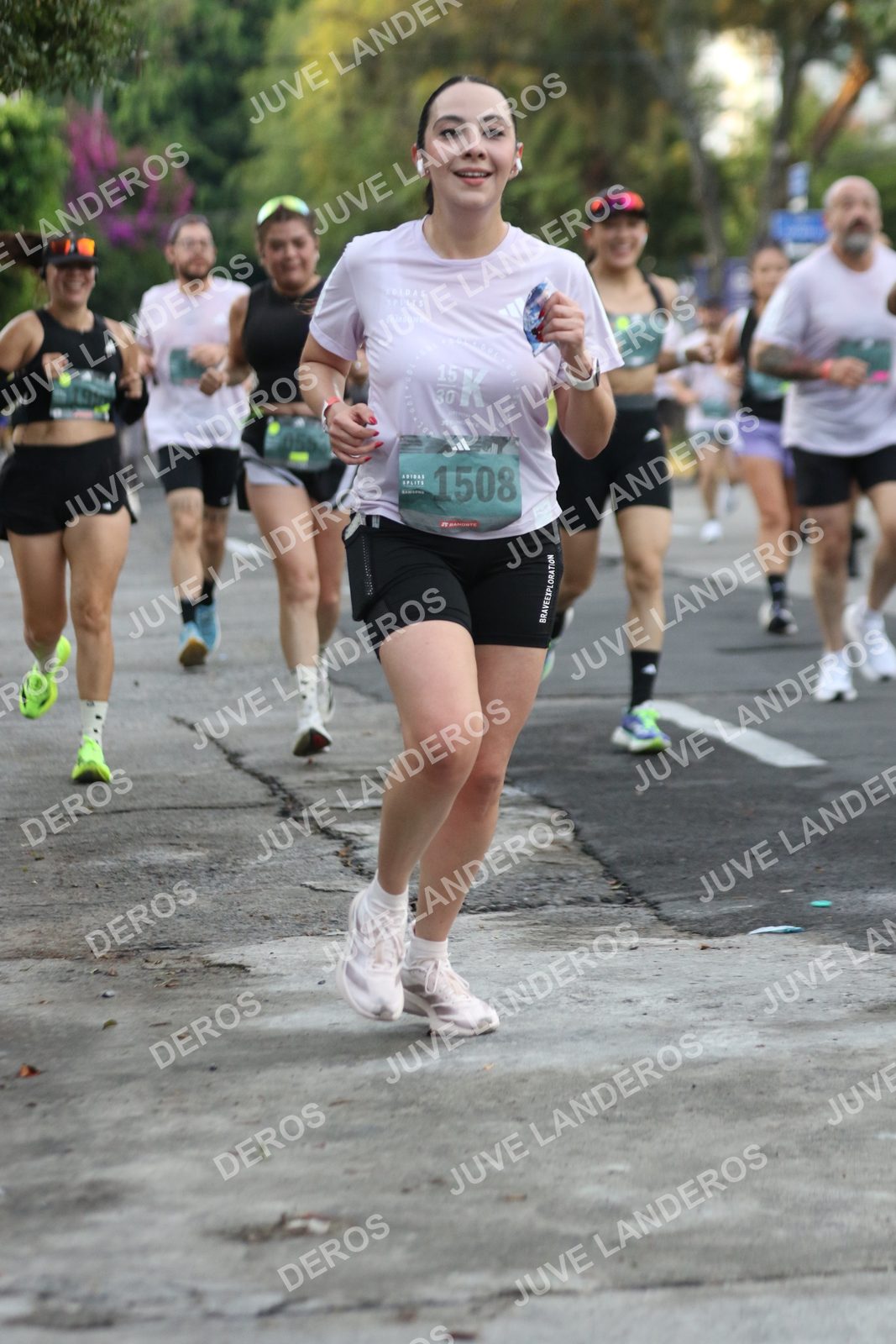 Foto de ADIDAS SPLITS GUADALAJARA 15K / 30K en Av. San Ignacio esquina Av. Ignacio L. Vallarta, Zapopan a las 07:06 · dorsal 1508