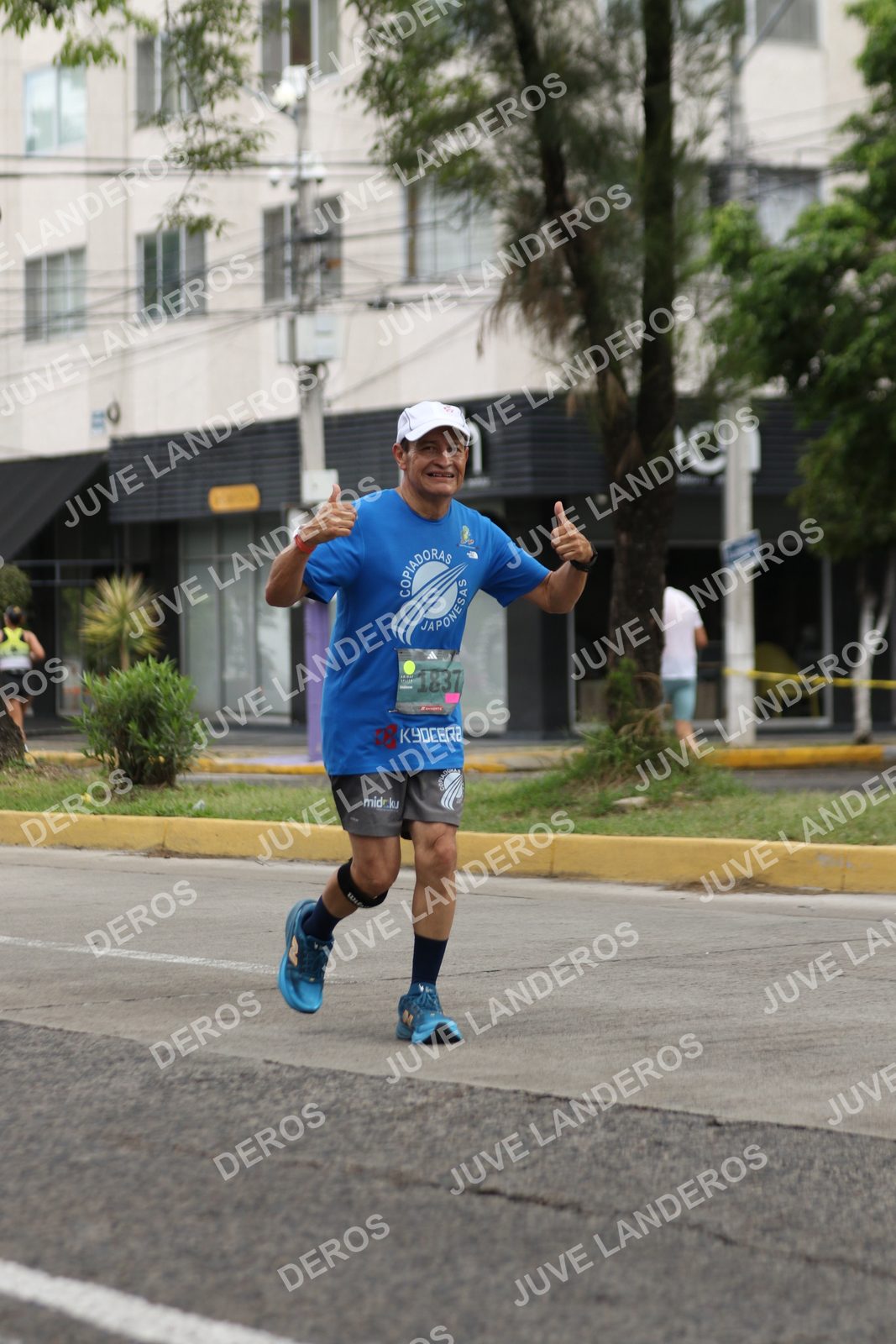 Foto de ADIDAS SPLITS GUADALAJARA 15K / 30K en Av. San Ignacio esquina Av. Ignacio L. Vallarta, Zapopan a las 09:09 · dorsal 1837