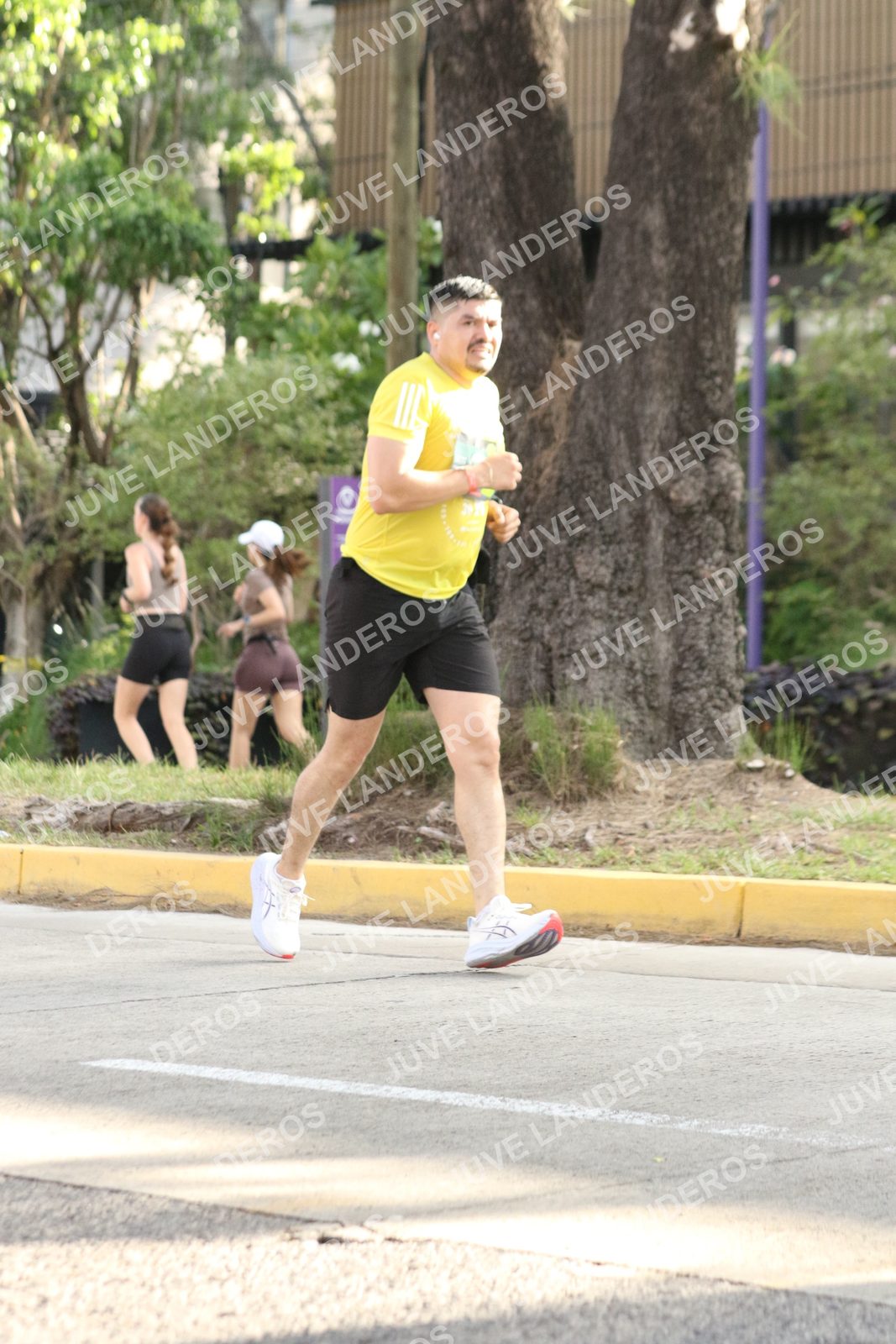 Foto de ADIDAS SPLITS GUADALAJARA 15K / 30K en Av. San Ignacio esquina Av. Ignacio L. Vallarta, Zapopan a las 08:50